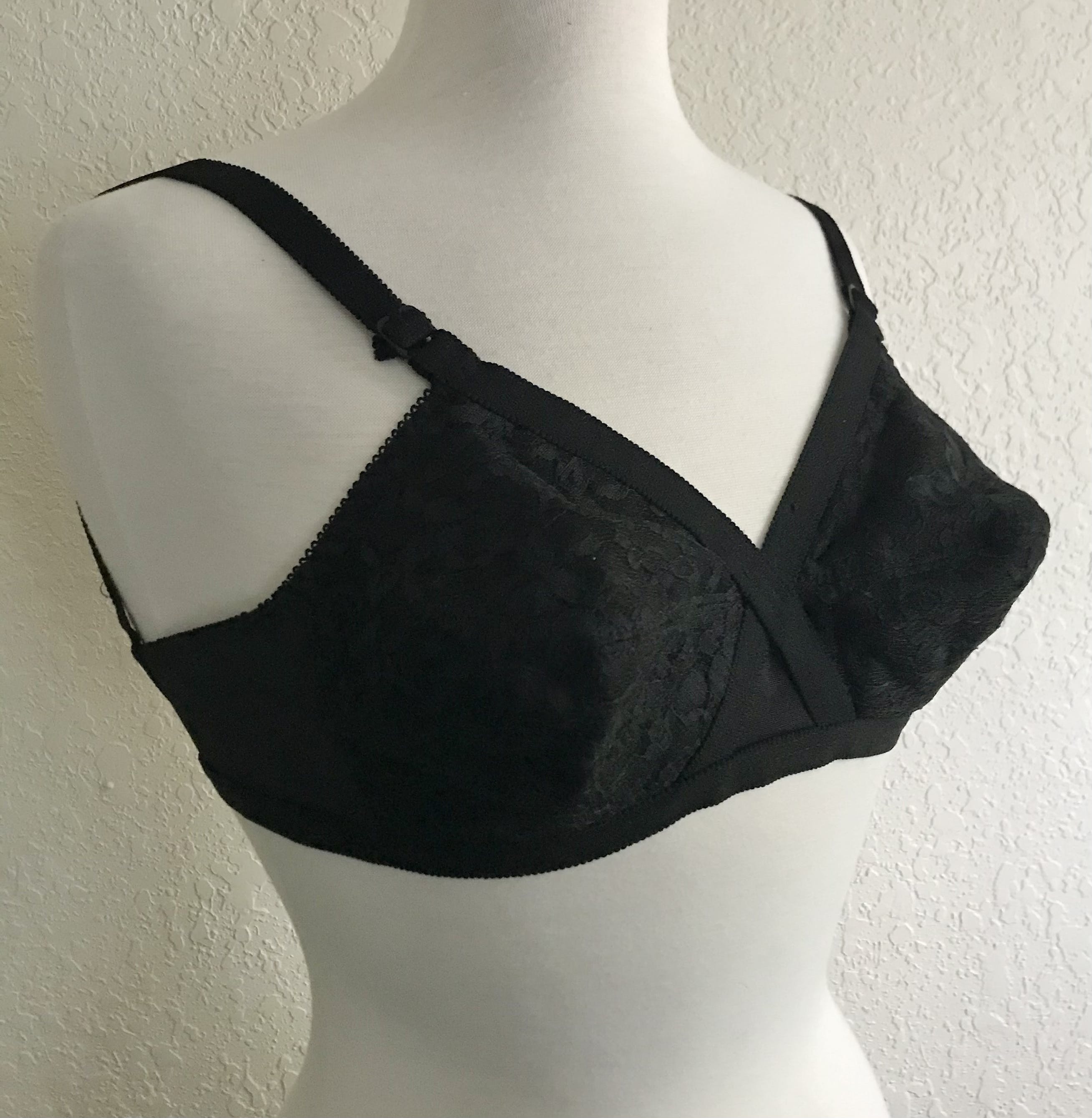 http://shopthrilling.com/cdn/shop/products/70-s-black-lace-bullet-bra-c-cup-by-playtex-by-playtex-product-image__m0hocguhg.jpg?v=1616523684