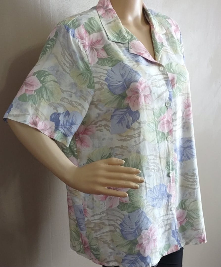 Vintage 90's Pastel Floral Top by Alfred Dunner Shop THRILLING