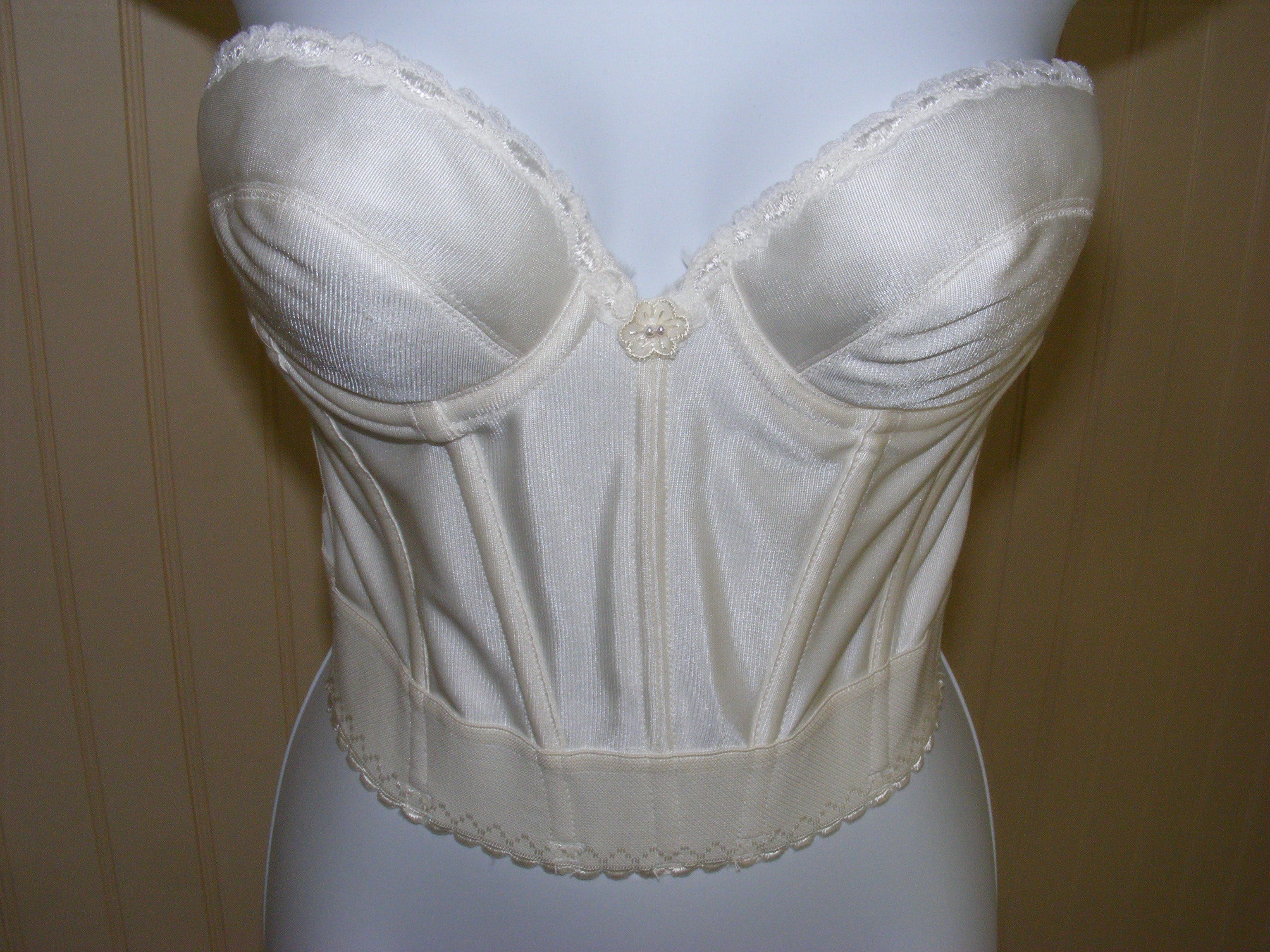 Vintage 80's 36 A White Bustier Bra by Carnival