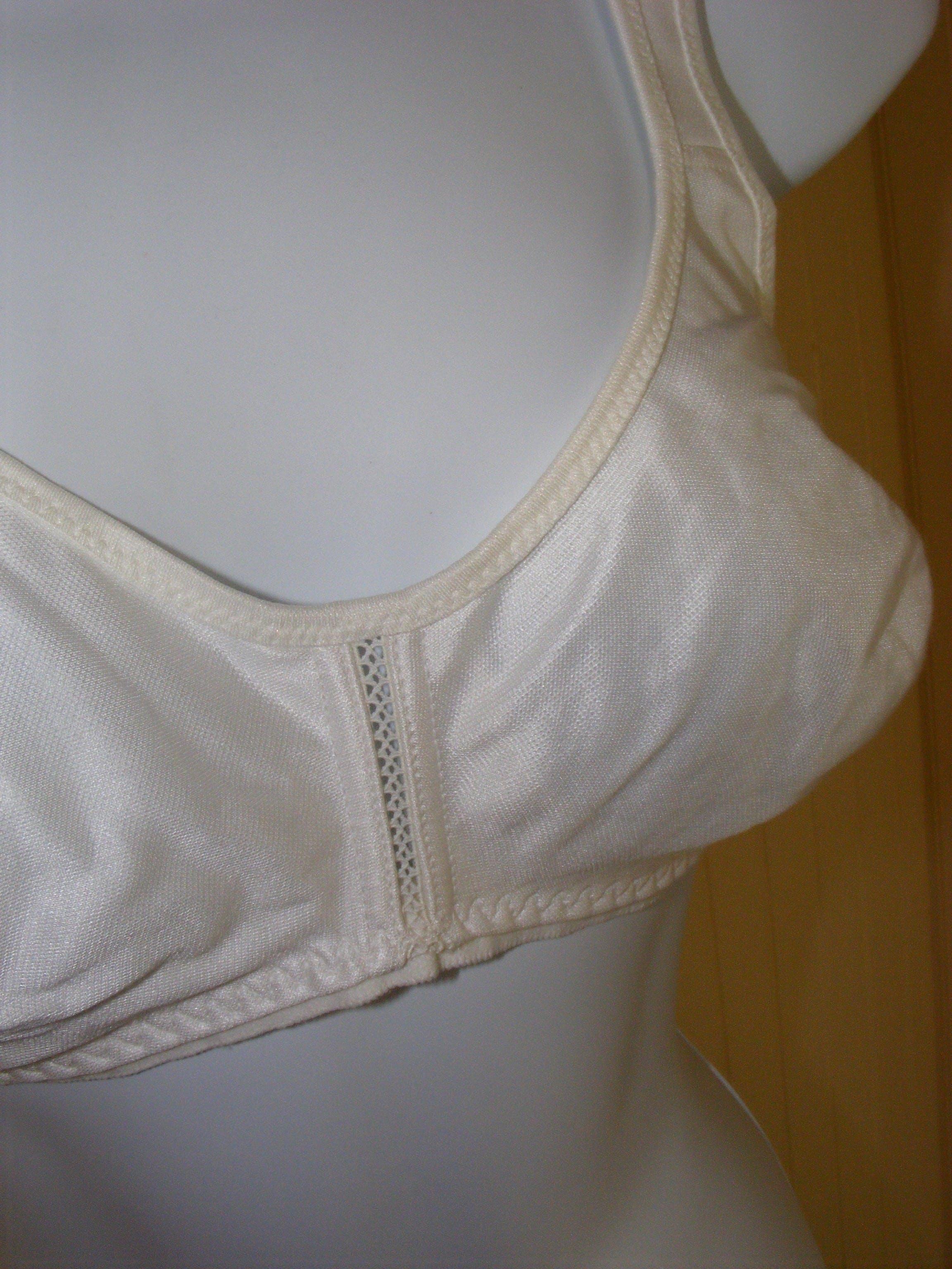 Vintage 80s Bra 38a White Soft Cup Deadstock By Sears, Shop THRILLING