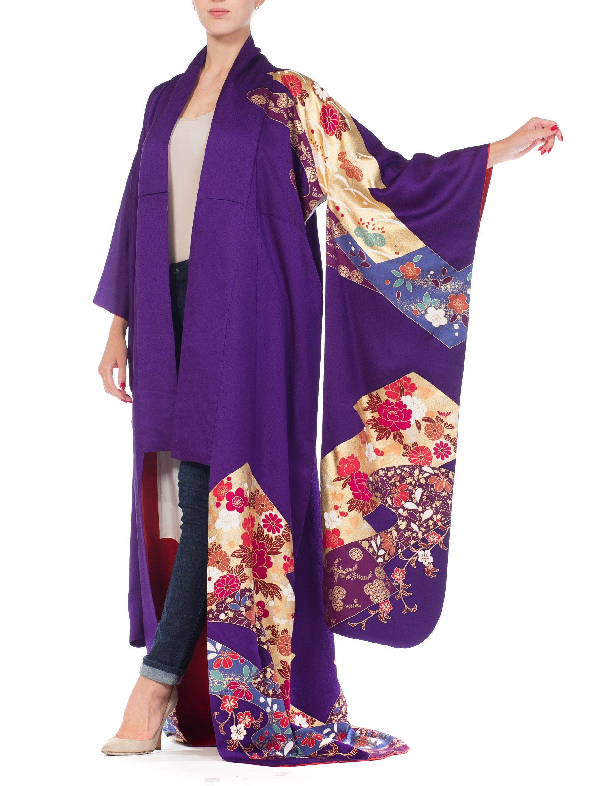 Vintage 70s Royal Purple and Gold Japanese Silk Robe Shop THRILLING