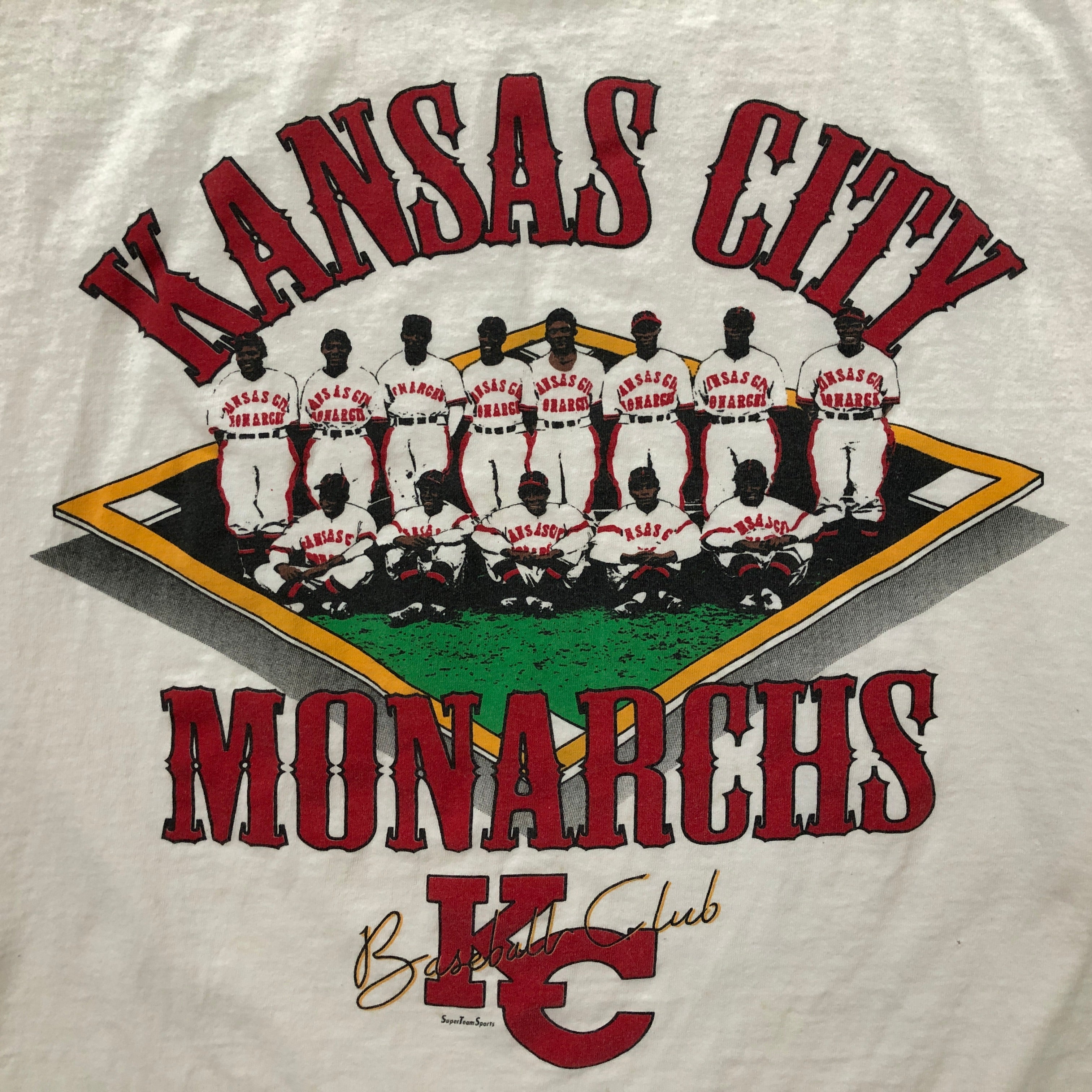 : Kansas City Monarchs Distressed KC Logo - Defunct Sports Team  Shirt - Celebrate History - White - Large : Sports & Outdoors