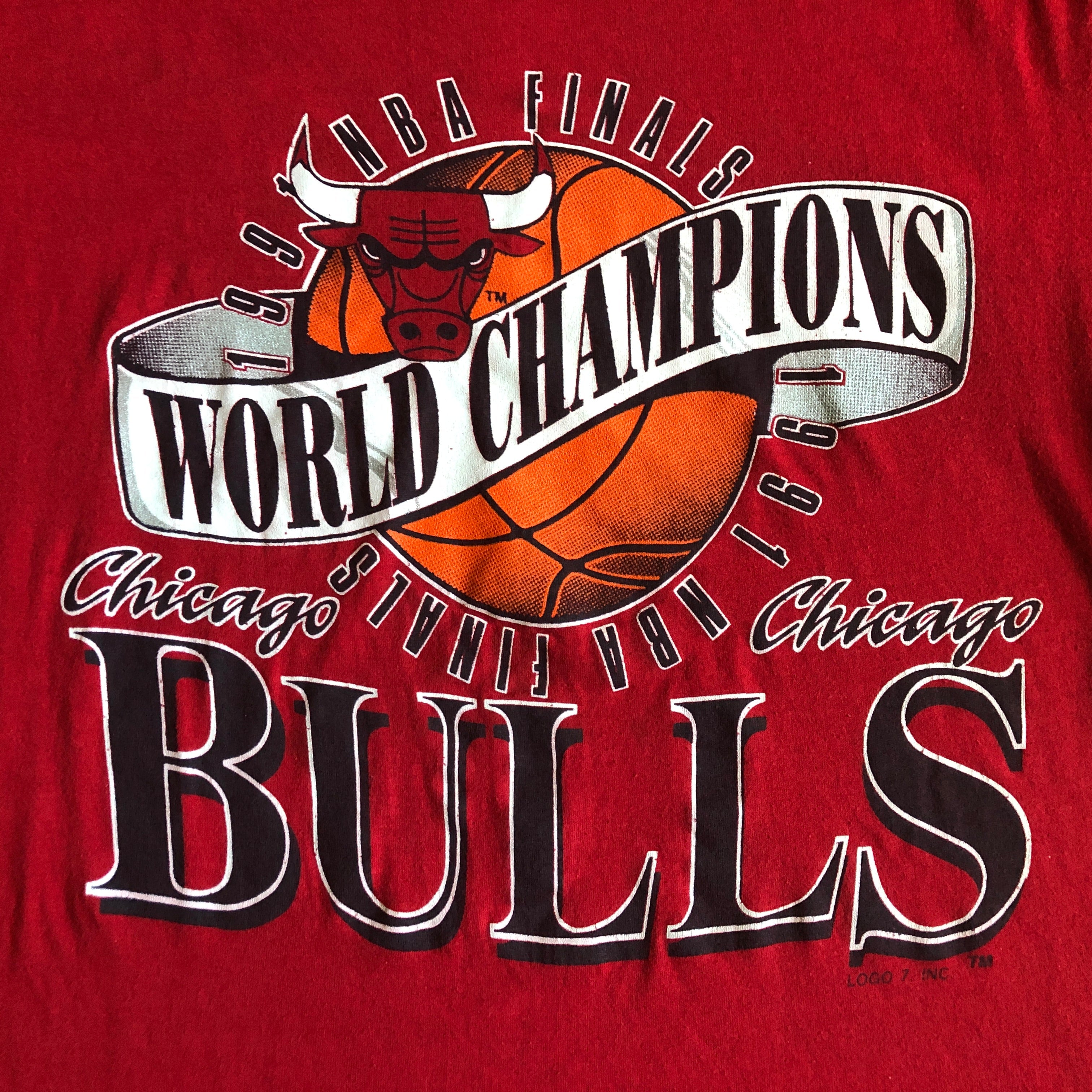 LegacyVintage99 Vintage Chicago Bulls 1991 World Champions T Shirt Tee Trench Large Made USA Basketball 90s NBA 1990s Single Stitch Classic