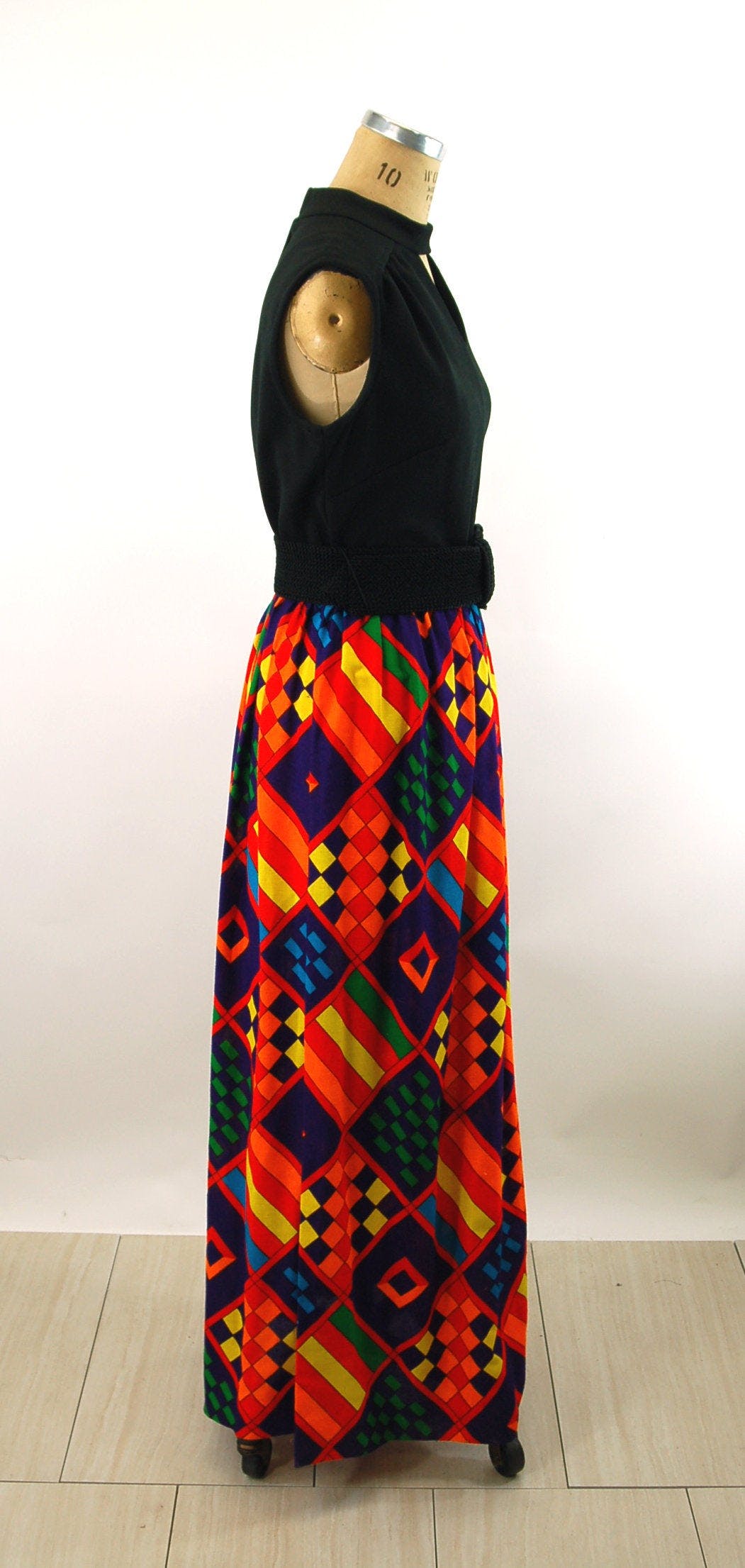 Keyhole Halter Neck Circle Skirt Maxi Dress Vintage Mauve