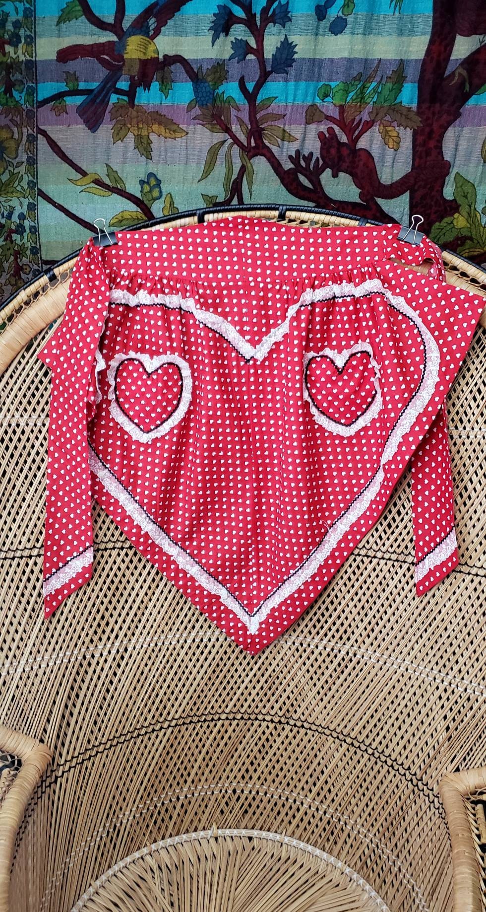 50s Red Heart Apron with HeartShaped Pockets Vintage Shop THRILLING