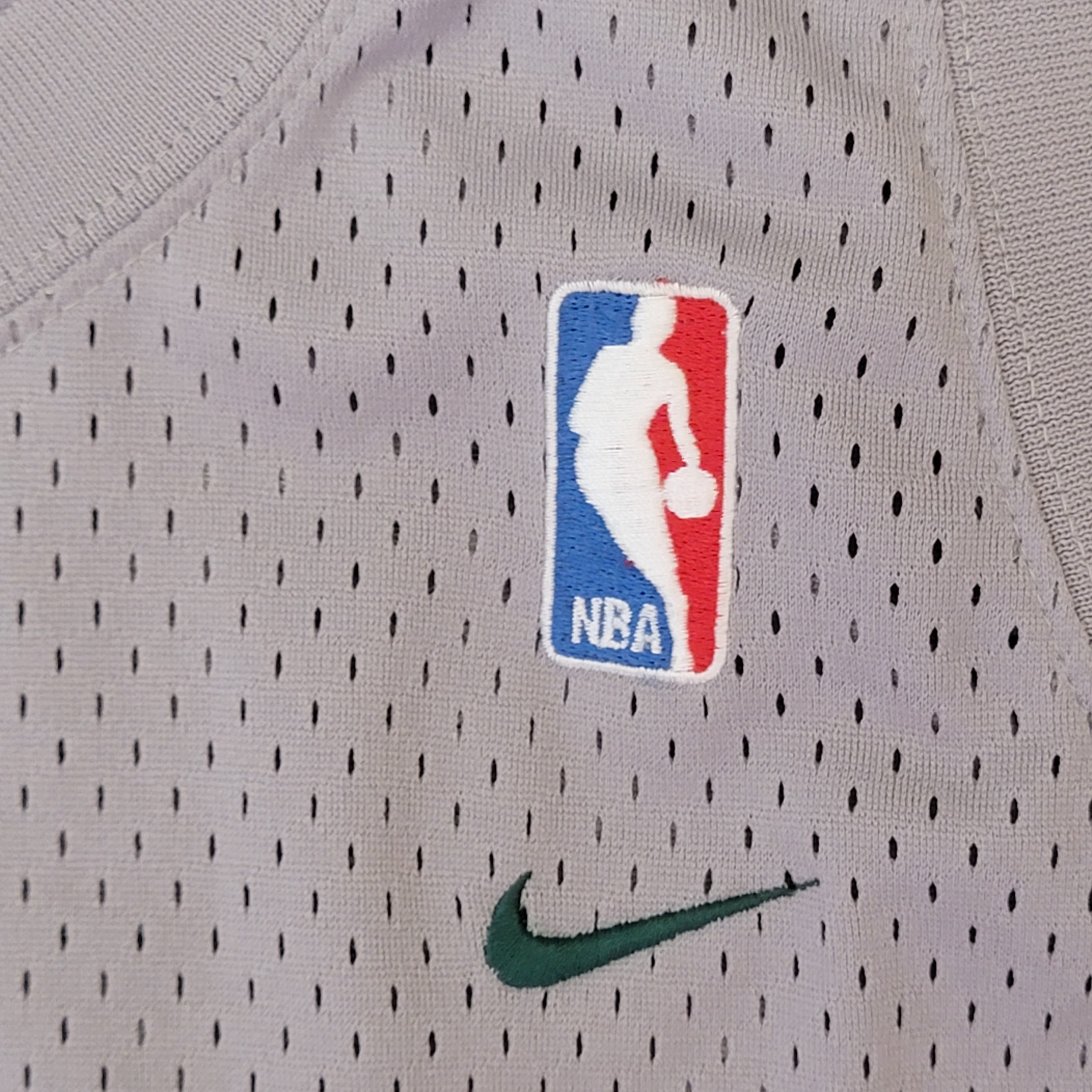 Vintage 90s Nike Boston Celtics Paul Pierce 34 NBA Basketball 