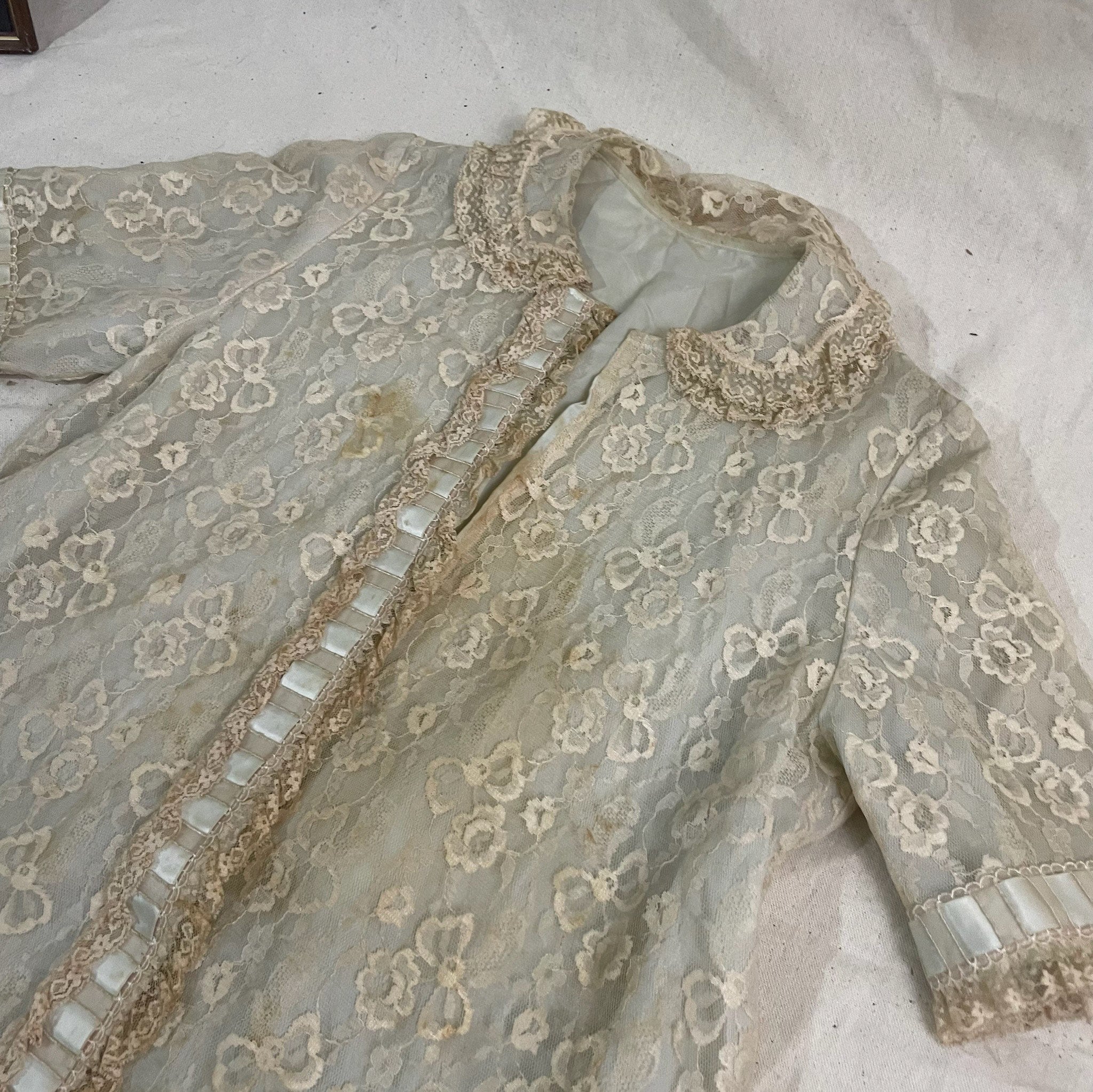 Vintage 50s Ivory Lace House Coat Dressing Gown Shop THRILLING