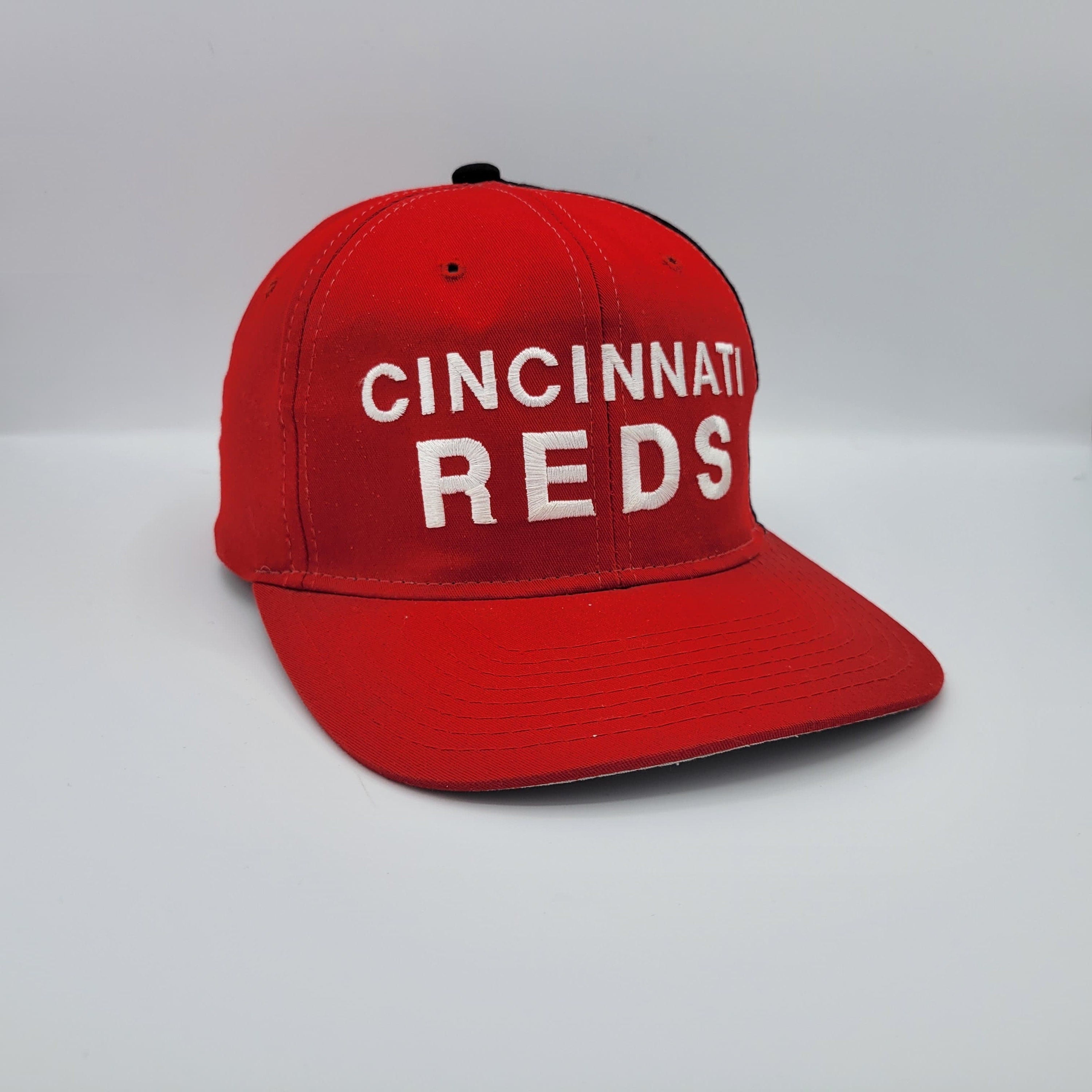 90's Cincinnati Reds Snapback Baseball Cap Hat Genuine MLB 