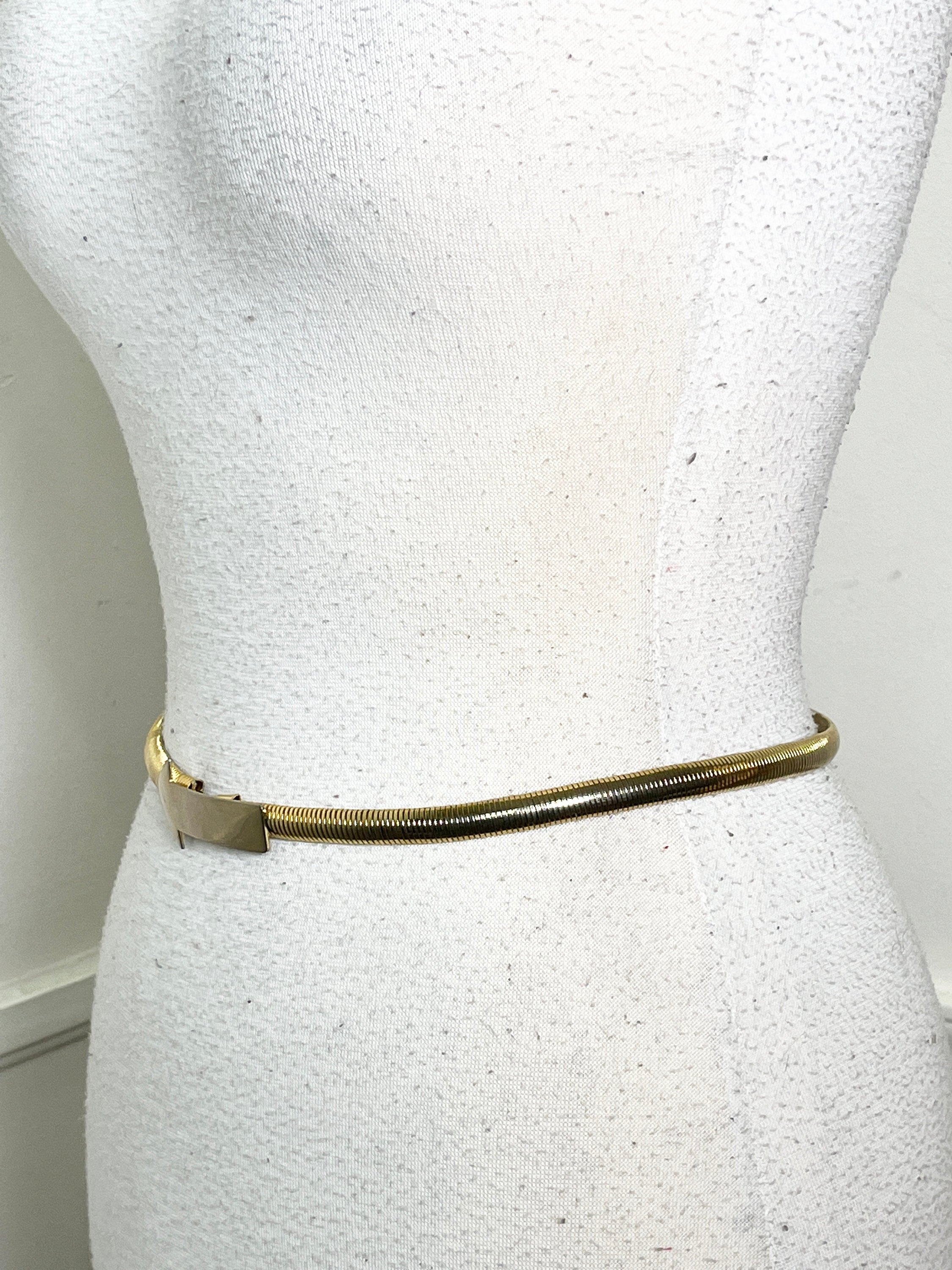 1980's Vintage Stretch Metal Floral Belt main image 1