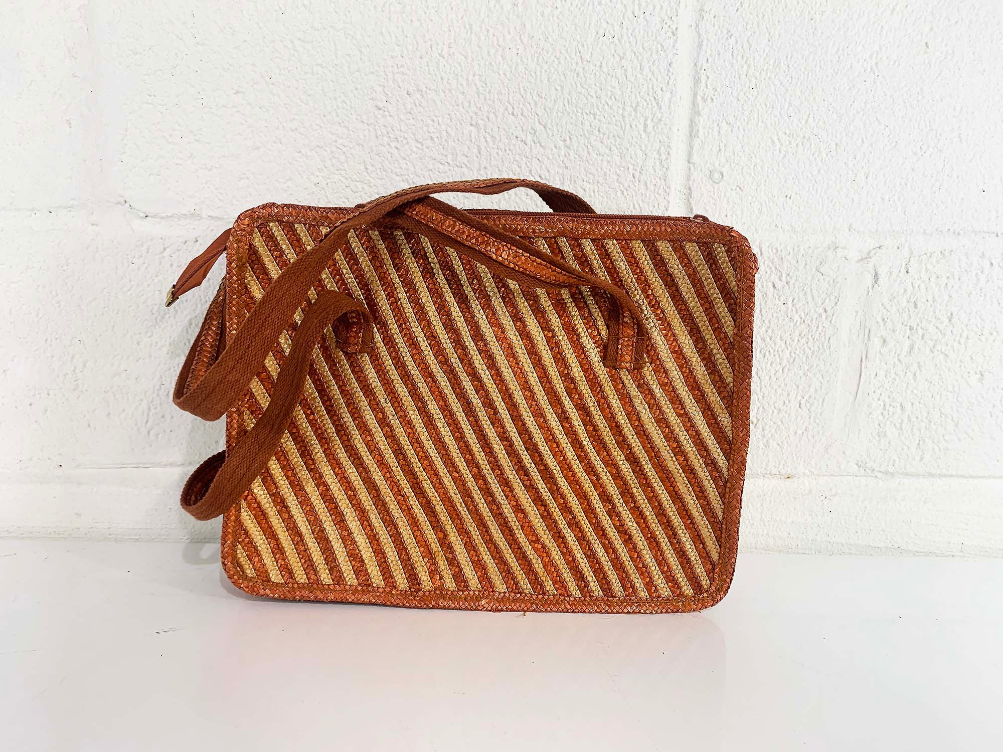 Vintage 80s Handbag / Woven Straw and Leather Bali Bag /