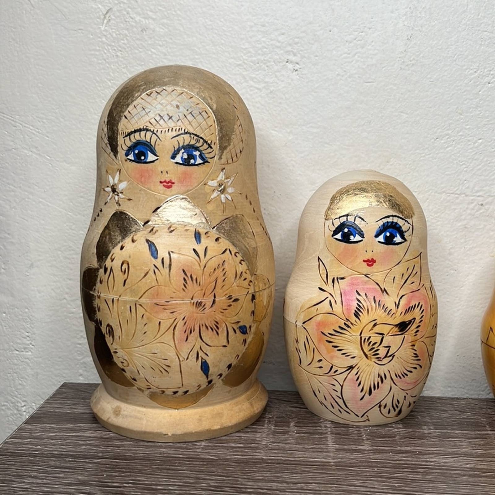 Vintage Ussr Ukranian Nesting Dolls Shop THRILLING