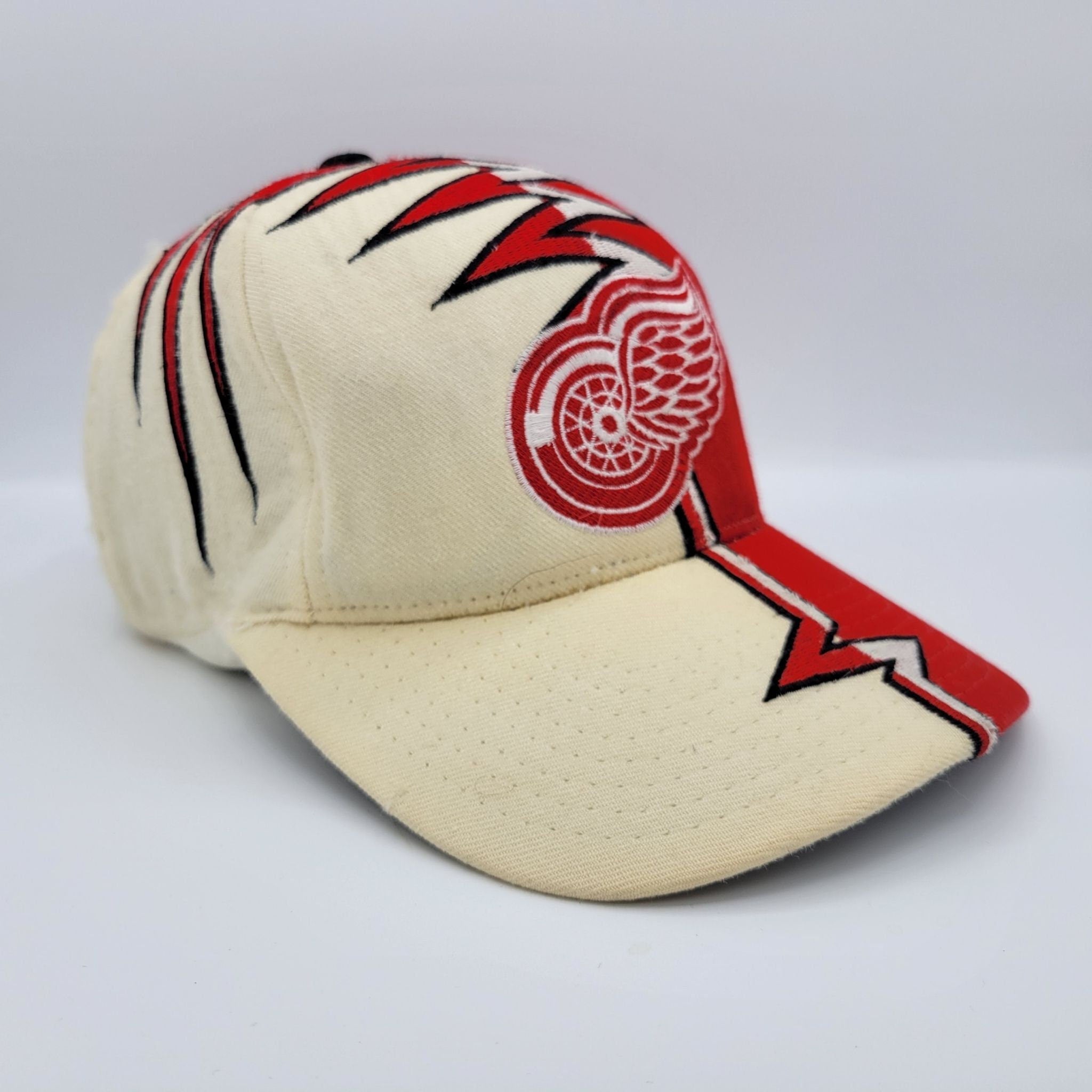 Phoenix coyotes Shockwave hat - Vintage-starter-shockwaves
