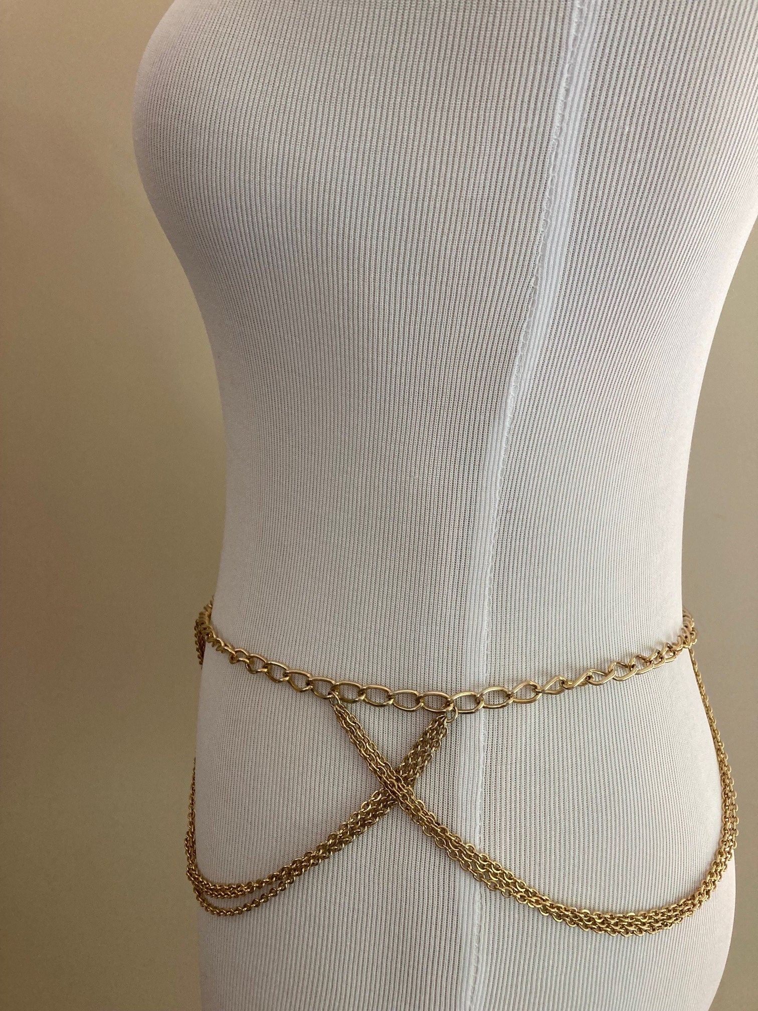 60s Vintage Goldtone Chain Belt TriStrand Chain Loops Squeeze Clip Cl