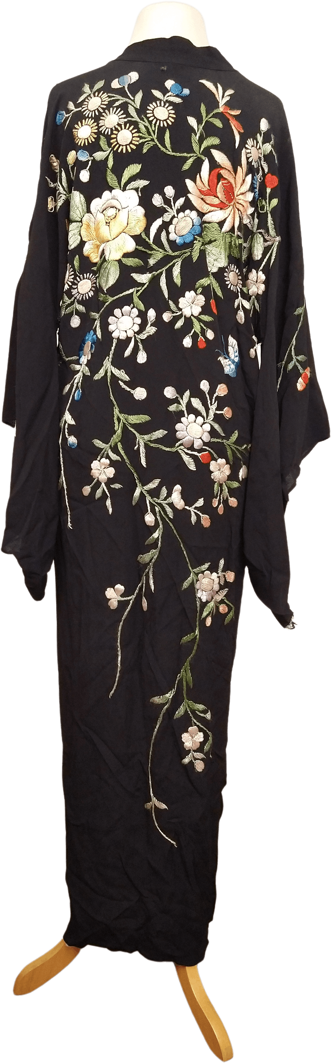 Vintage 60's Black Embroidered Floral Crepe Robe Shop THRILLING