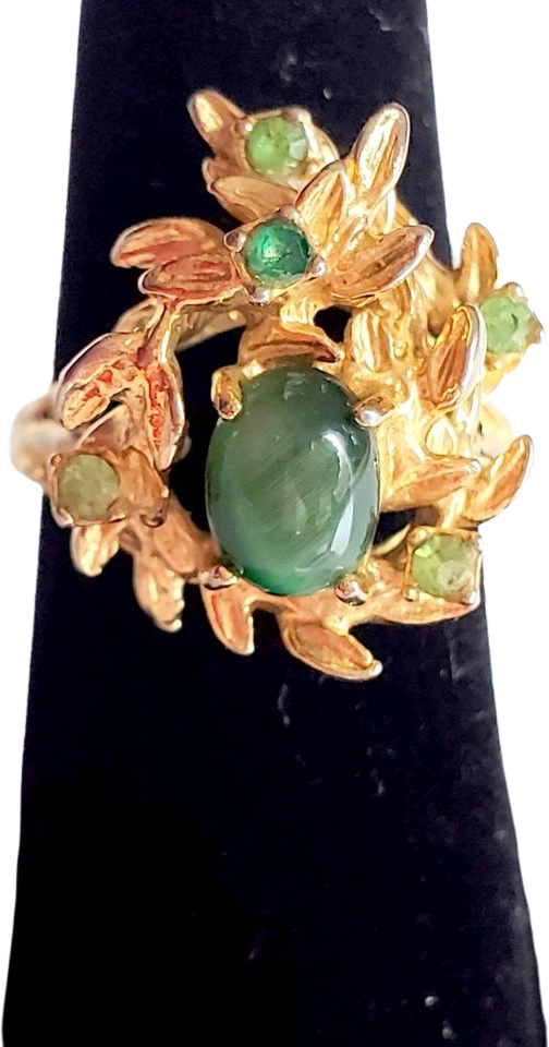 Vintage 18k Hge Gold Ring With Green Stones Shop THRILLING