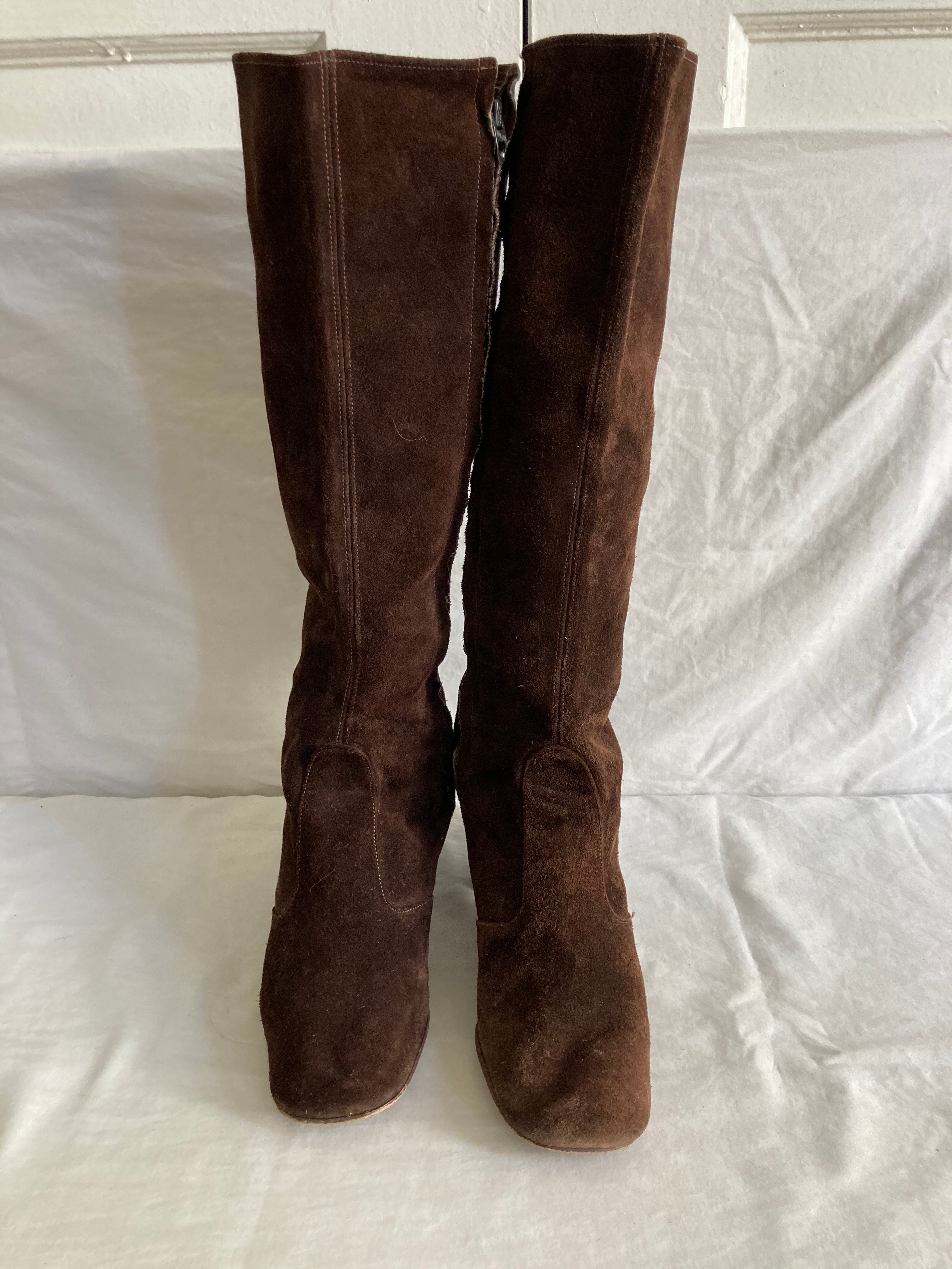 Vintage 60s Knee High Low Heel Brown Suede Boots | Shop THRILLING