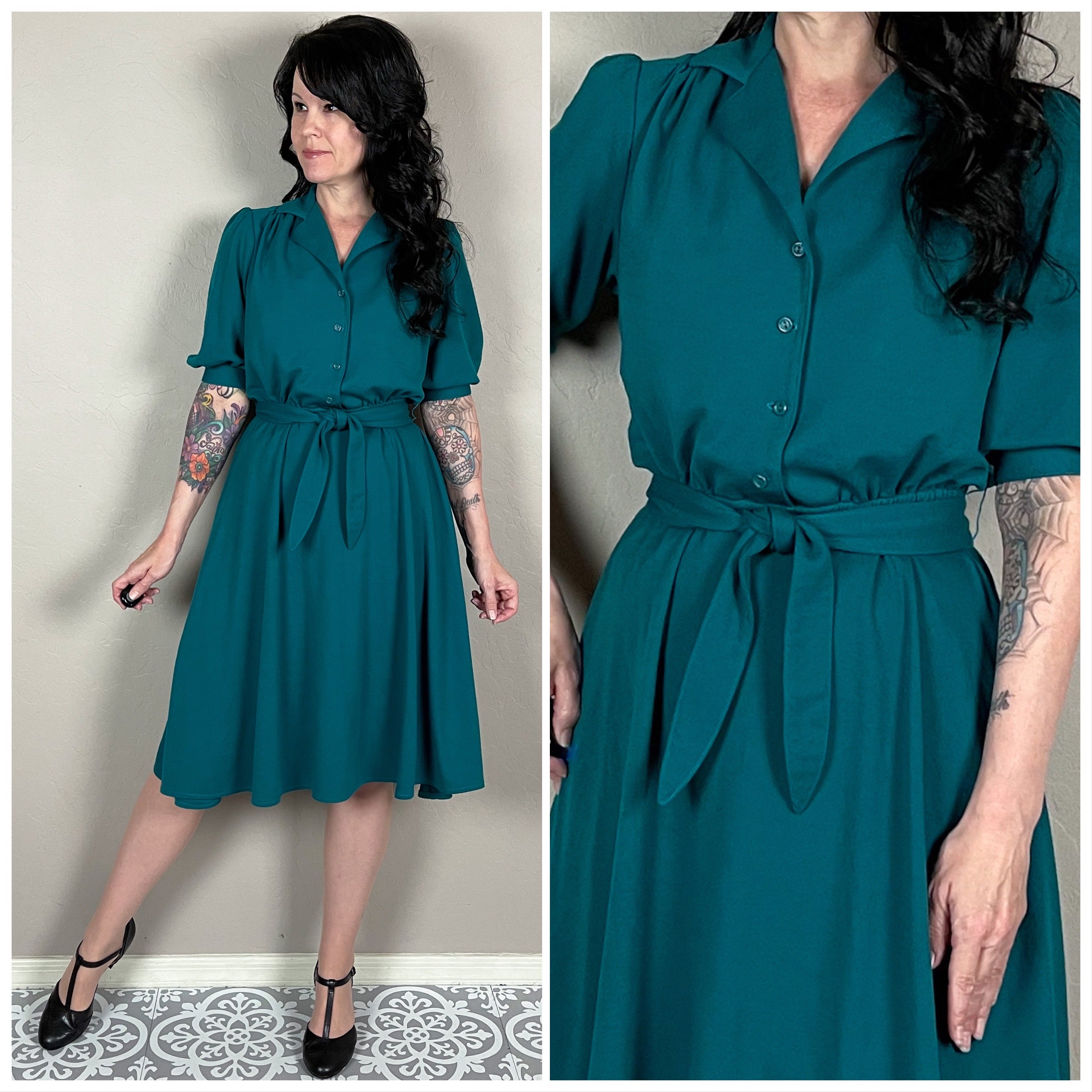 Vintage 70s Peacock Short Sleeve Jersey Knit Shirtwaist Dress By