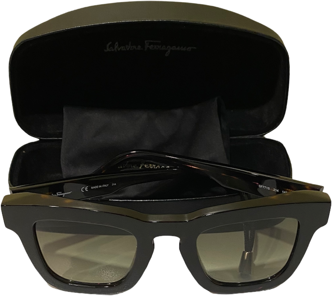 Salvatore 2024 ferragamo sf771s