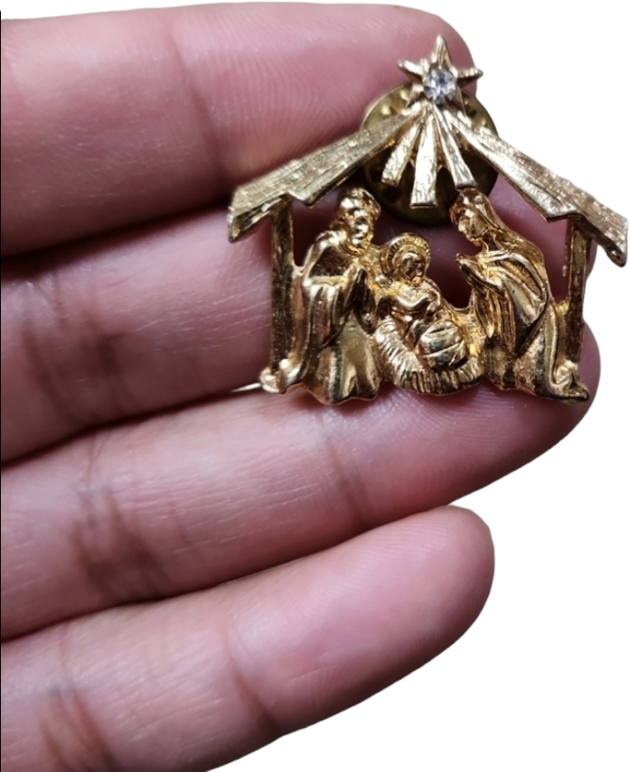 90s Vintage Gold Toned Nativity Christmas Pin Shop THRILLING