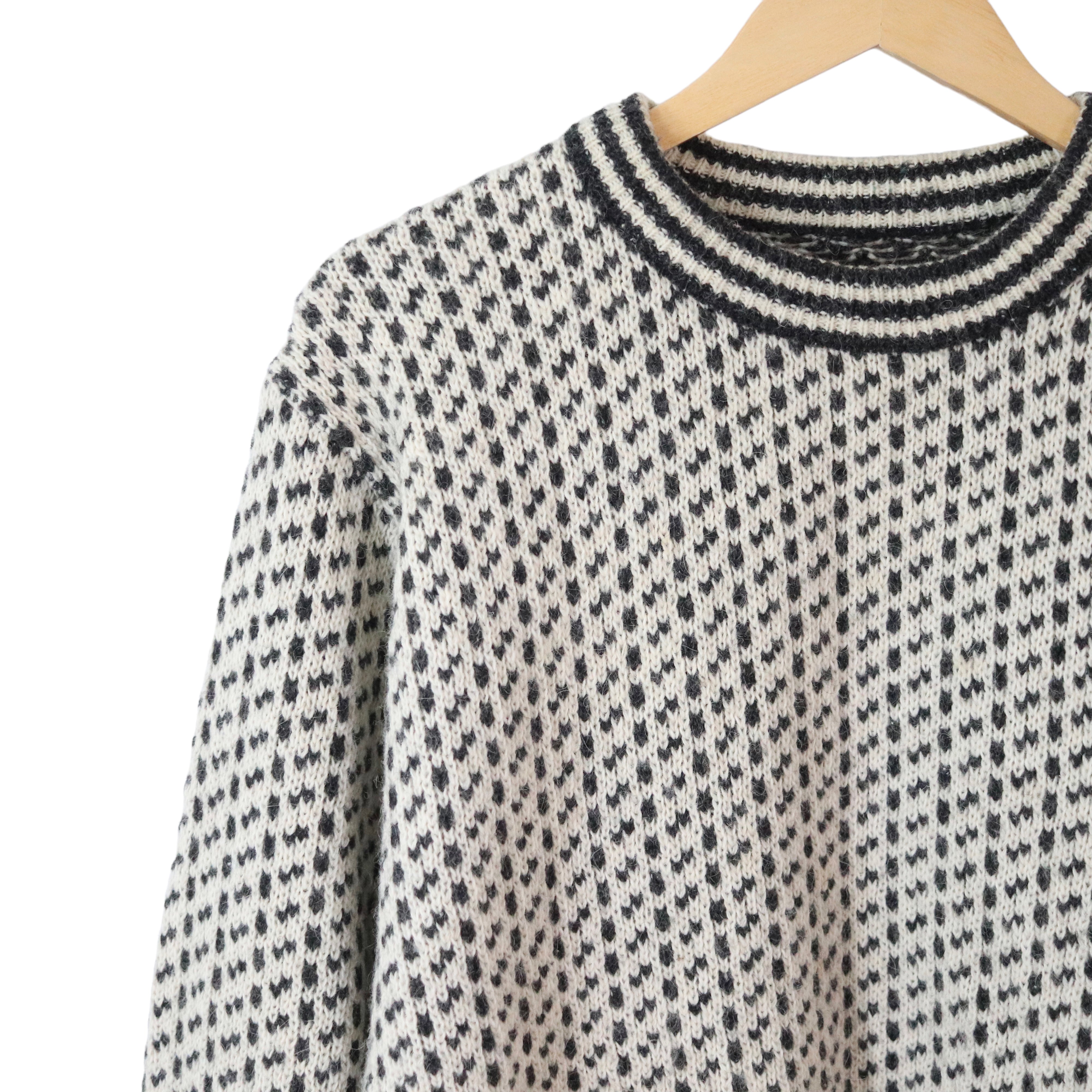 Vintage 80s/90s Norwegian Birds Eye Knit Warm Wool Sweater Norway 