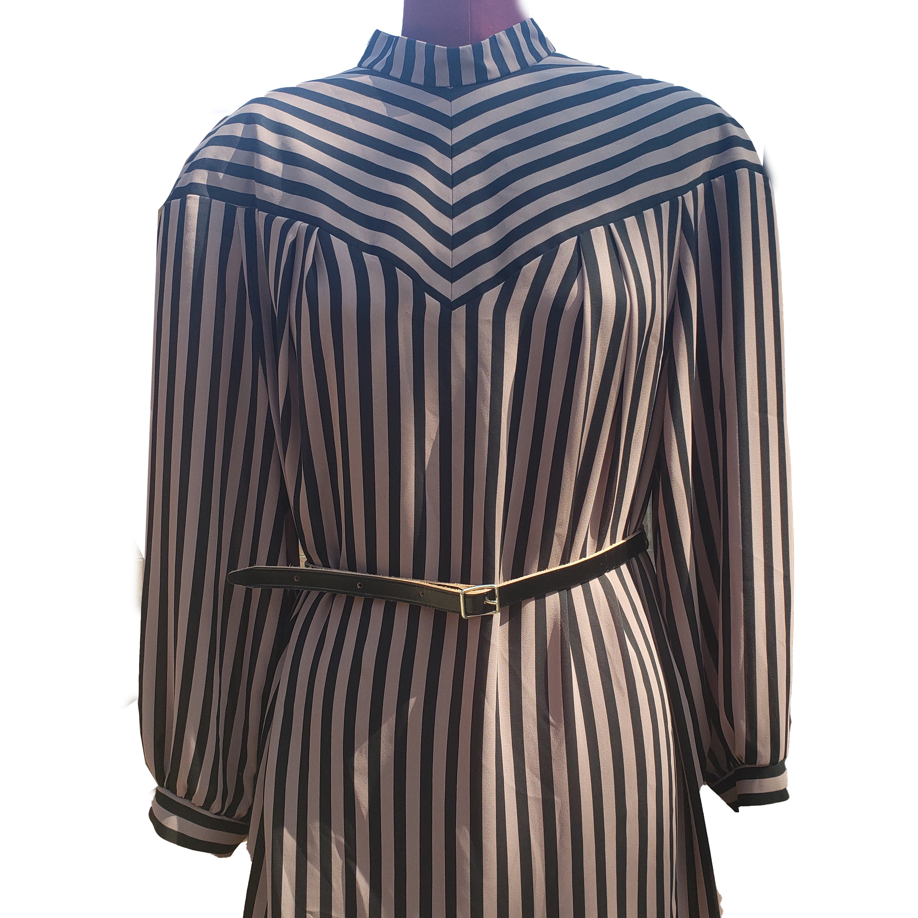Vintage Long Brown Zip Dress with Belt - Timeless Elegance (Belt Included)