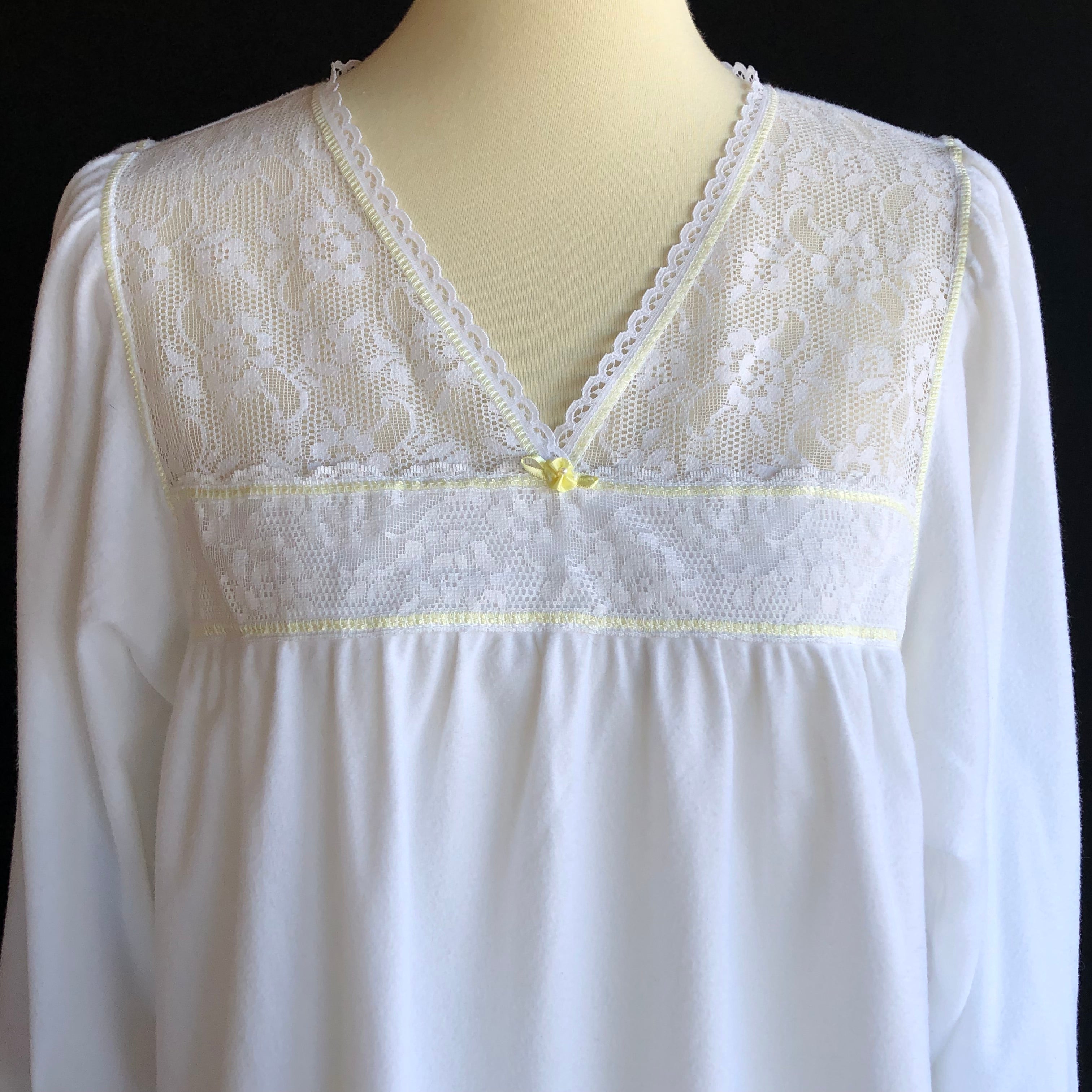 Vintage 80s/90s Long White Nightgown Lace Trim Grand Millennial By ...