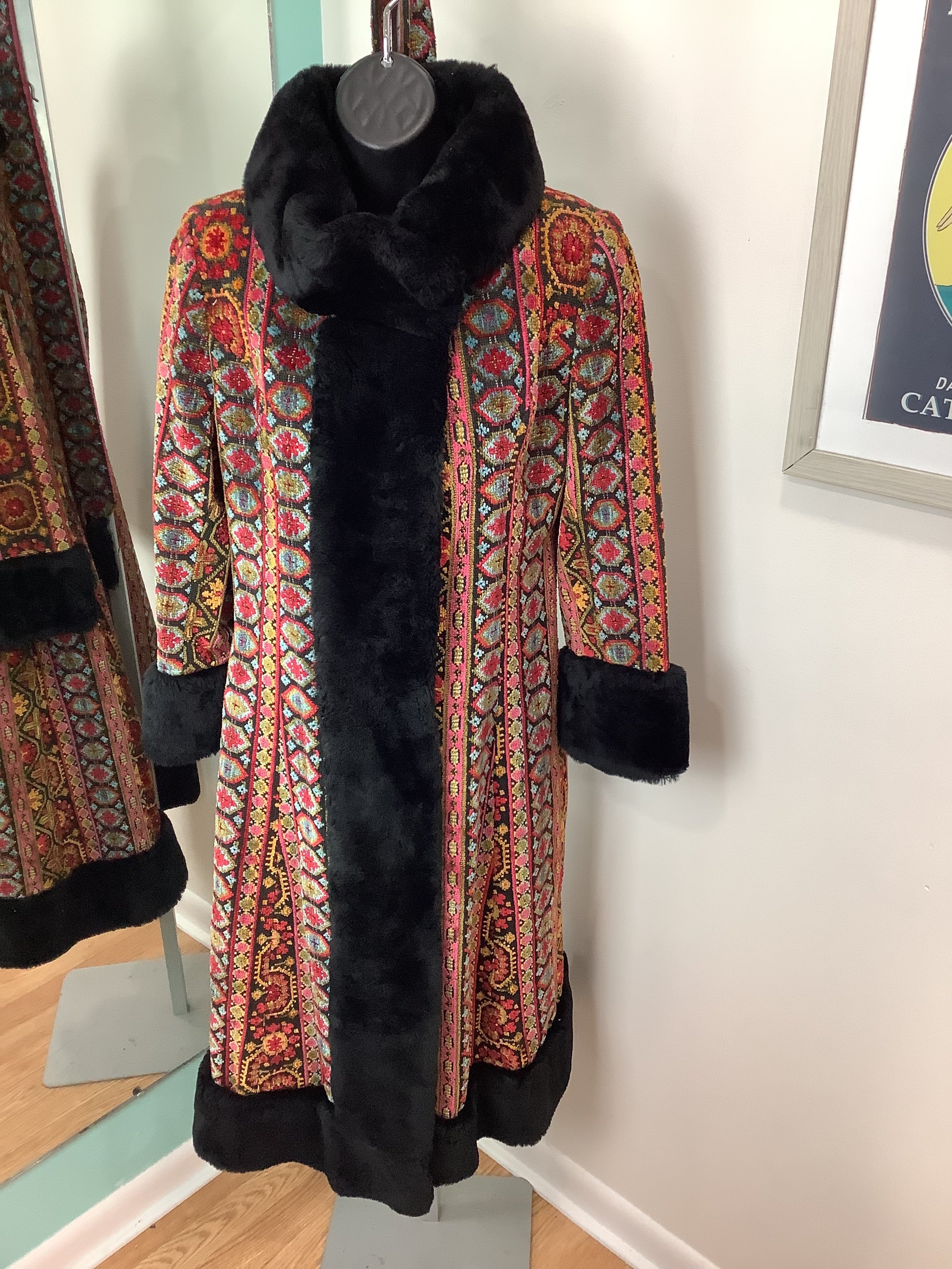 Vintage tapestry coat from Goodwill! : r/ThriftStoreHauls