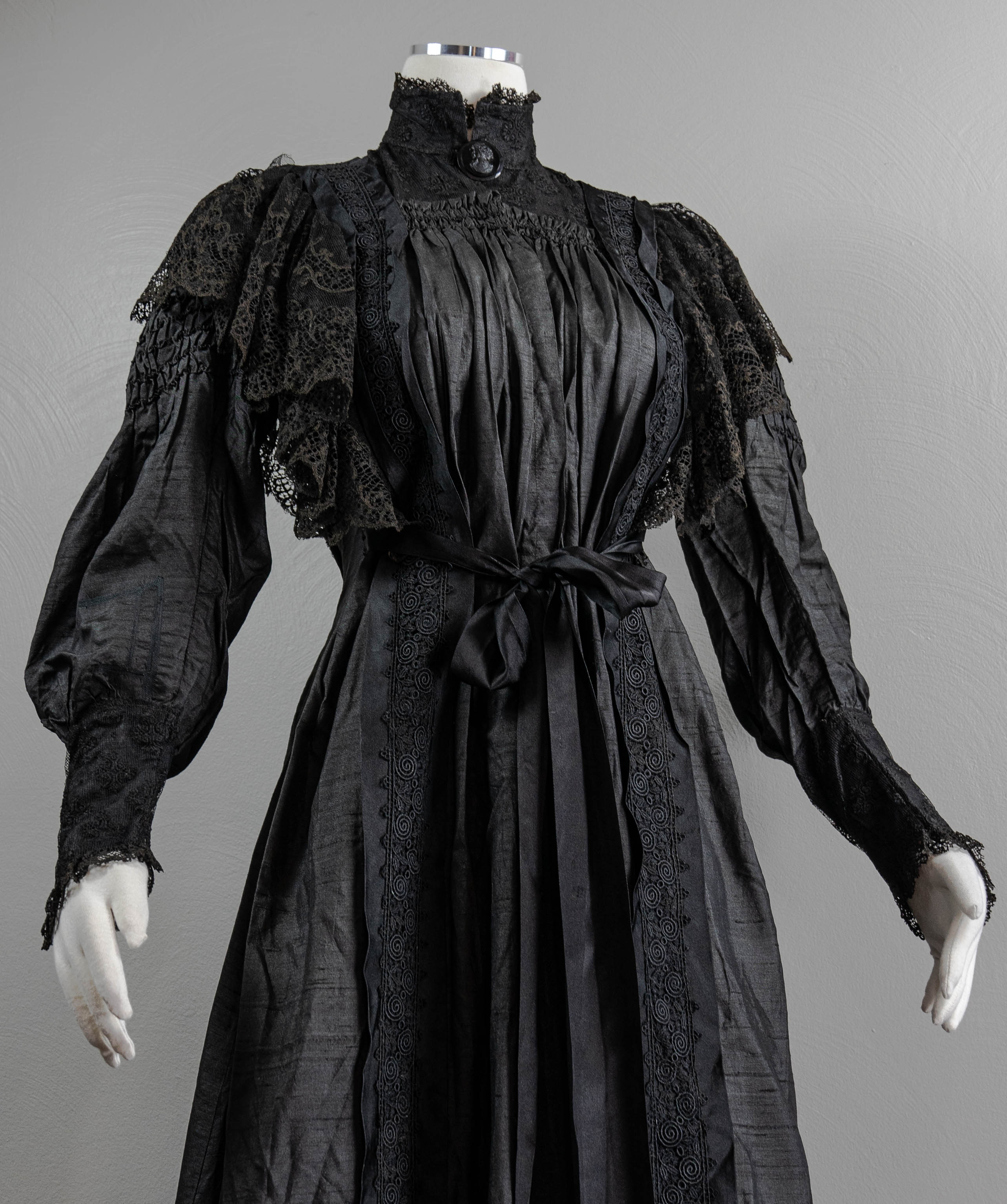 Vintage Edwardian Romantic Antique Witchy Black Silk Wrapper Dress