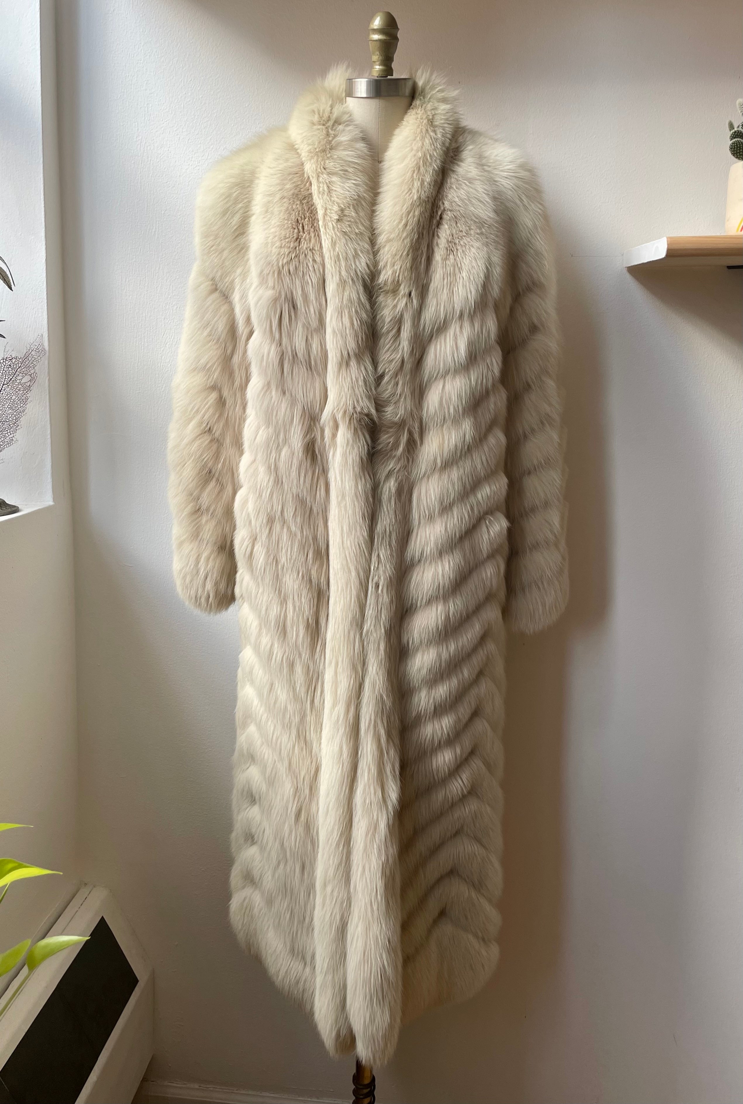 60’s Tapestry Coat with Fox Fur Trim Carpet Brocade Wool