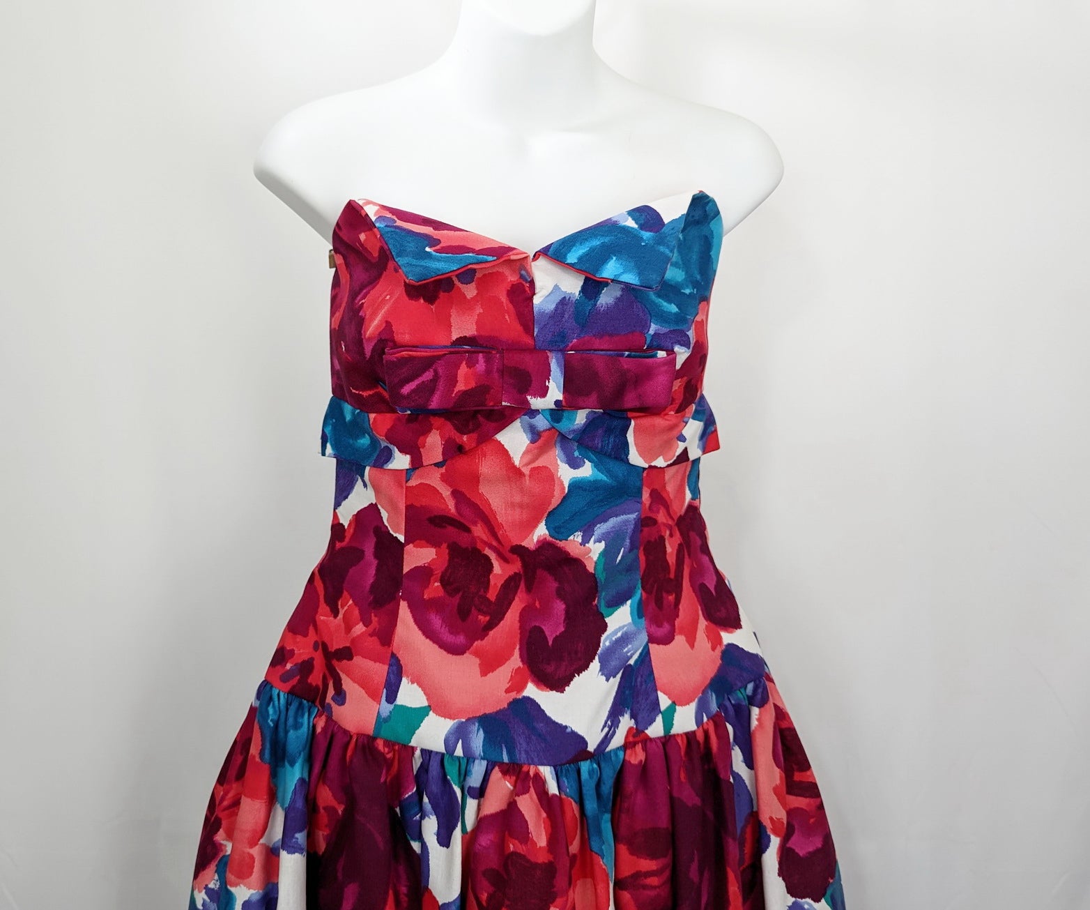 1980s Open Back Floral Dress by Patty O' Neil | XS/S