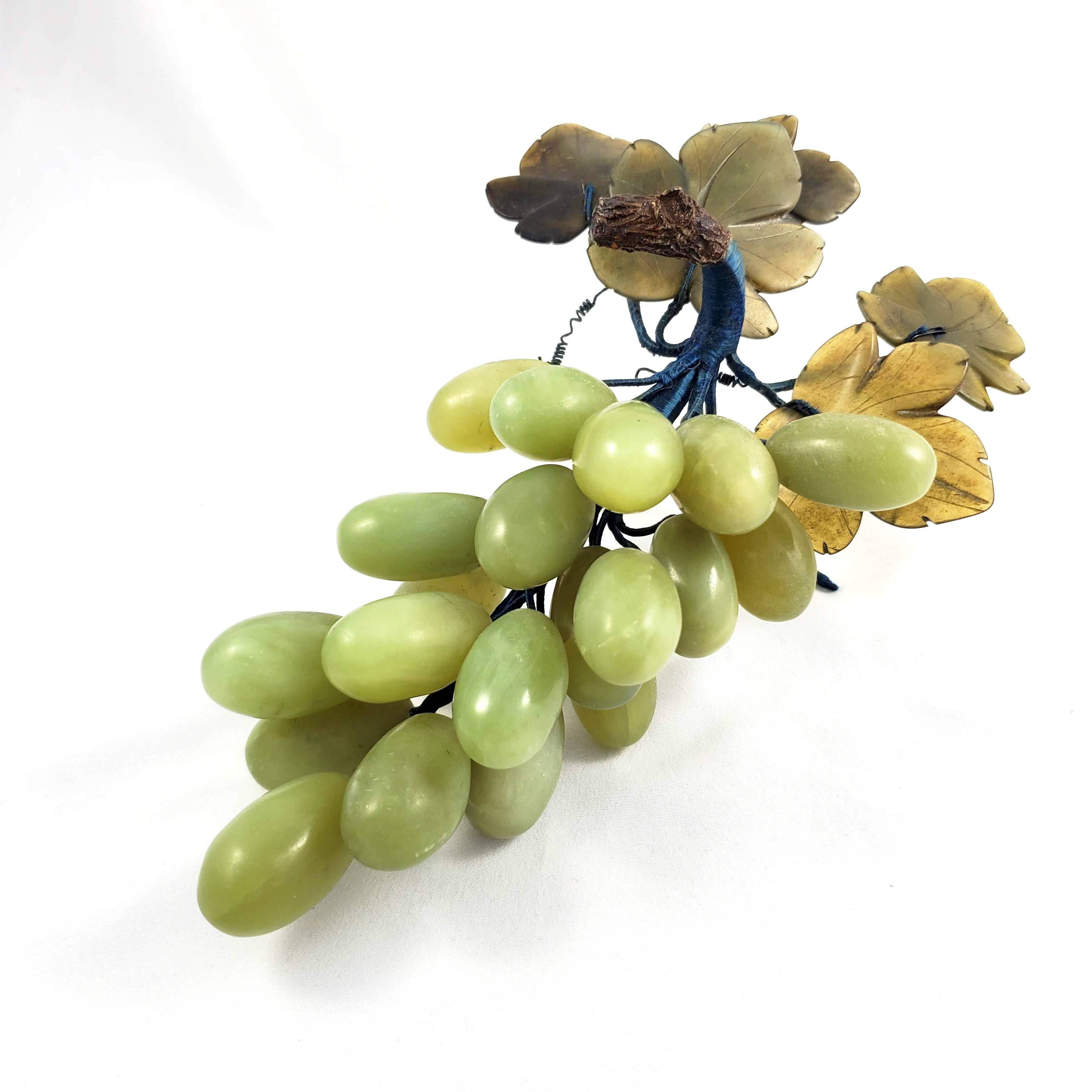 Vintage 60s/70s Bunch Of Grapes Made From Jade | Shop THRILLING