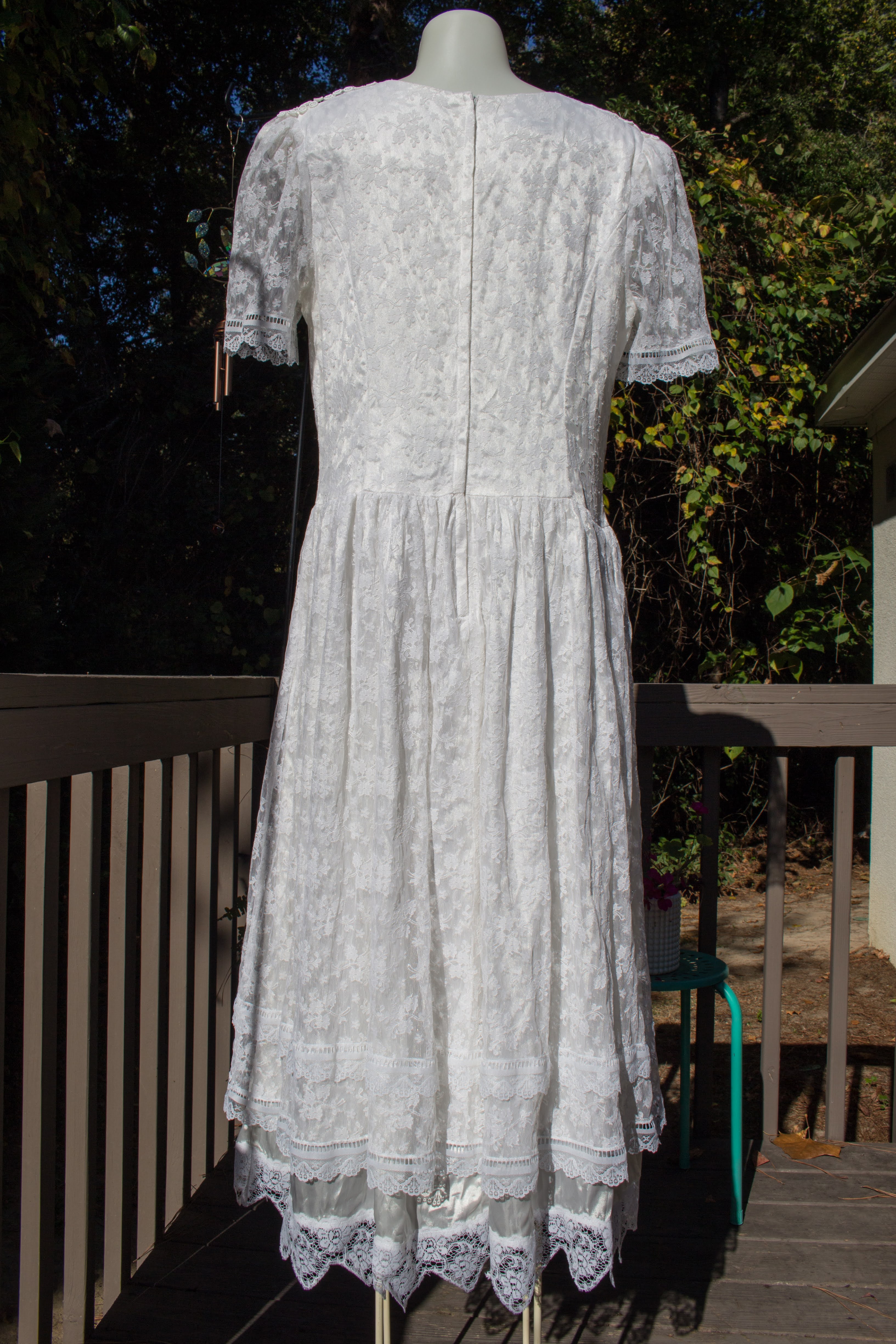 Vintage 80s White Lace Short Sleeve Dress By Gunne Sax by Jessica Mcclintock | Shop THRILLING Vintage 80s White Lace Short Sleeve Dress By Gunne Sax by Jessica Mcclintock | Shop THRILLING