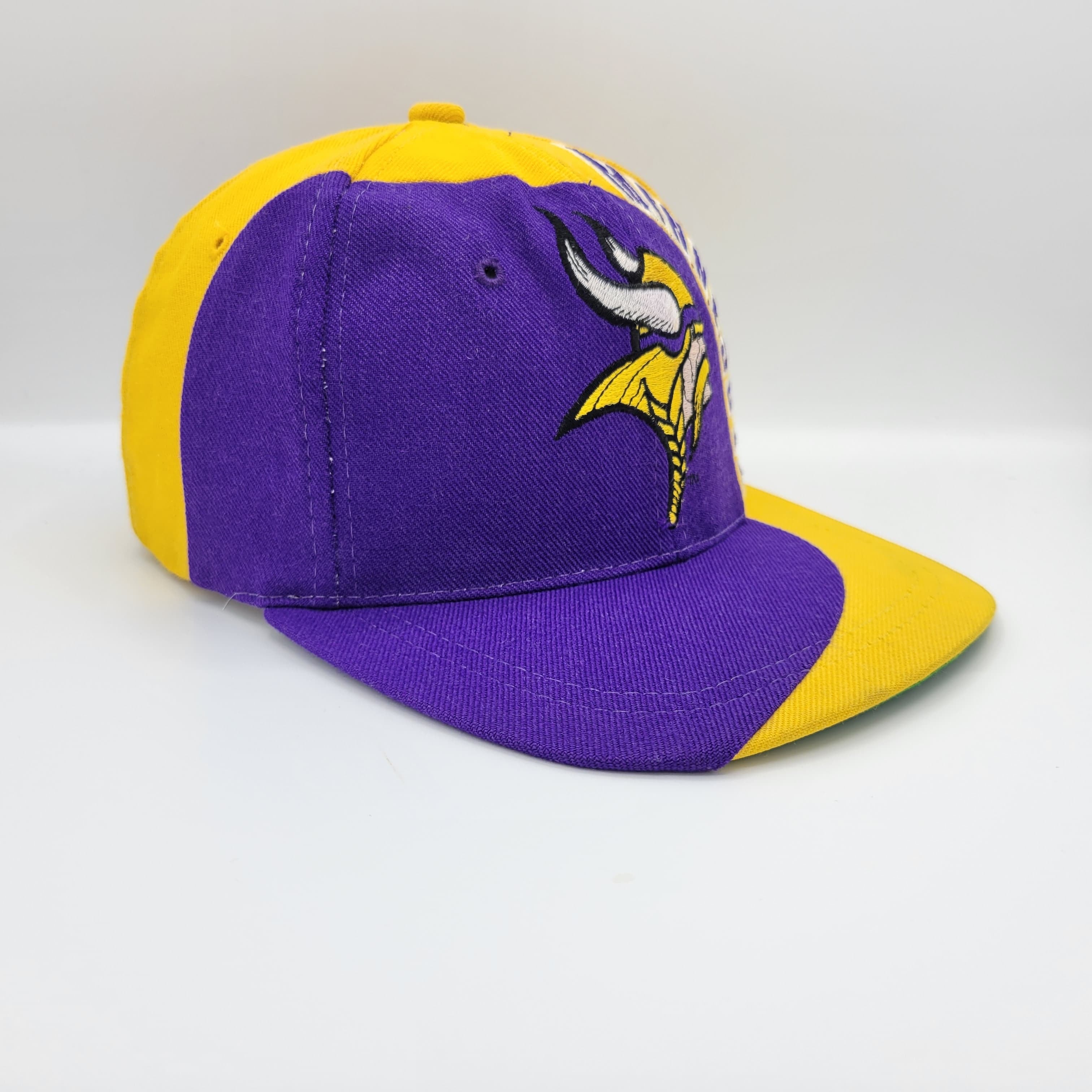 Vintage Minnesota Vikings NFL Football Adjustable Baseball Hat 