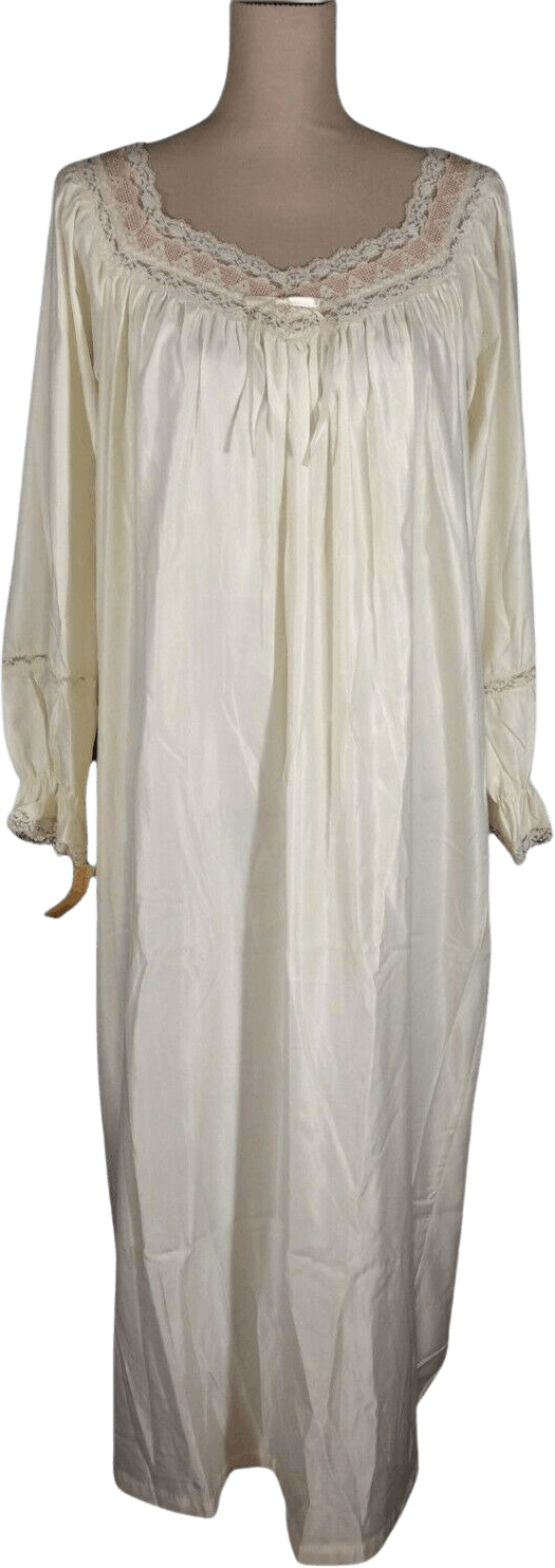 16th discount century nightgown