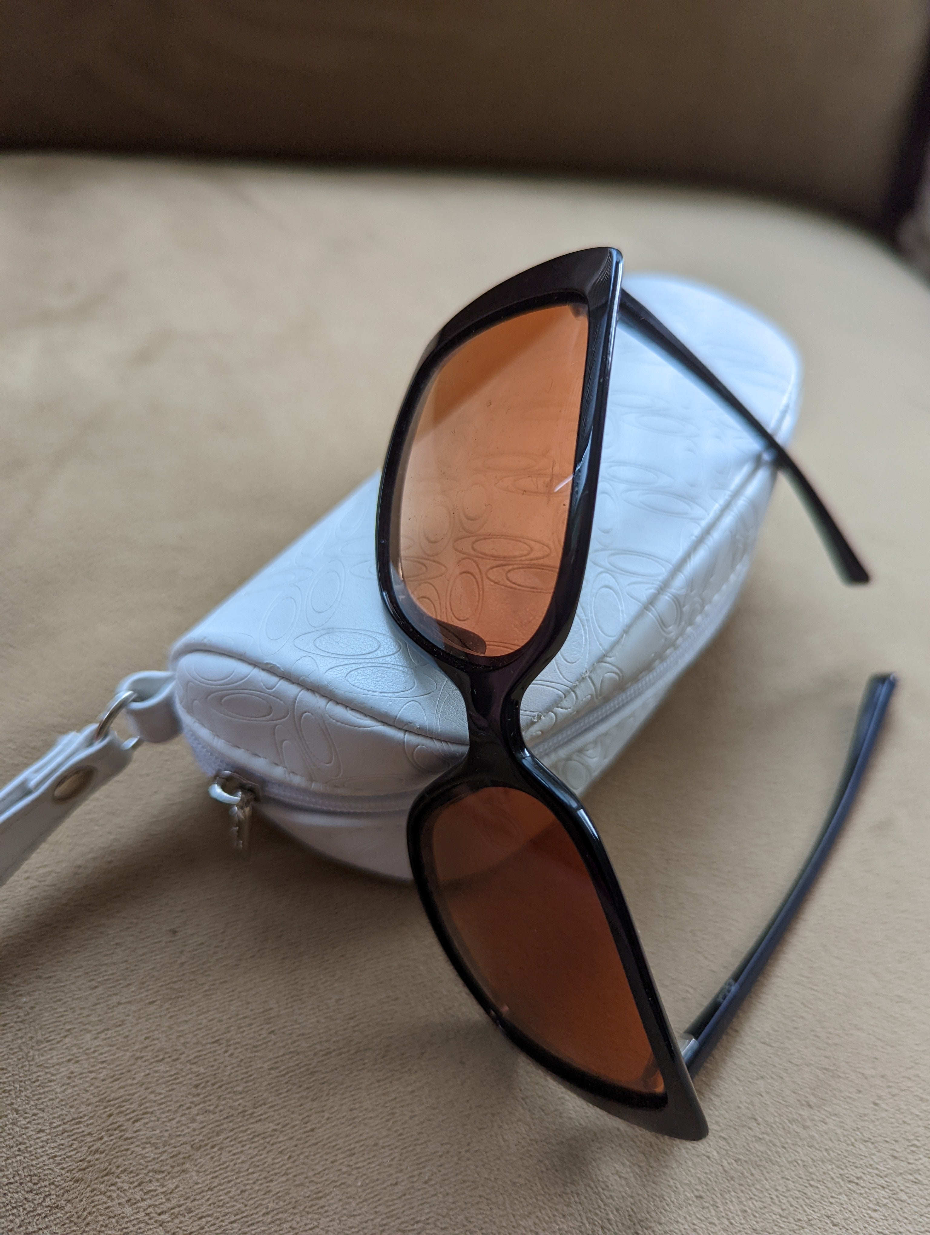 Vintage 90s/00s Square Frame Sunglasses By Oakley | Shop THRILLING