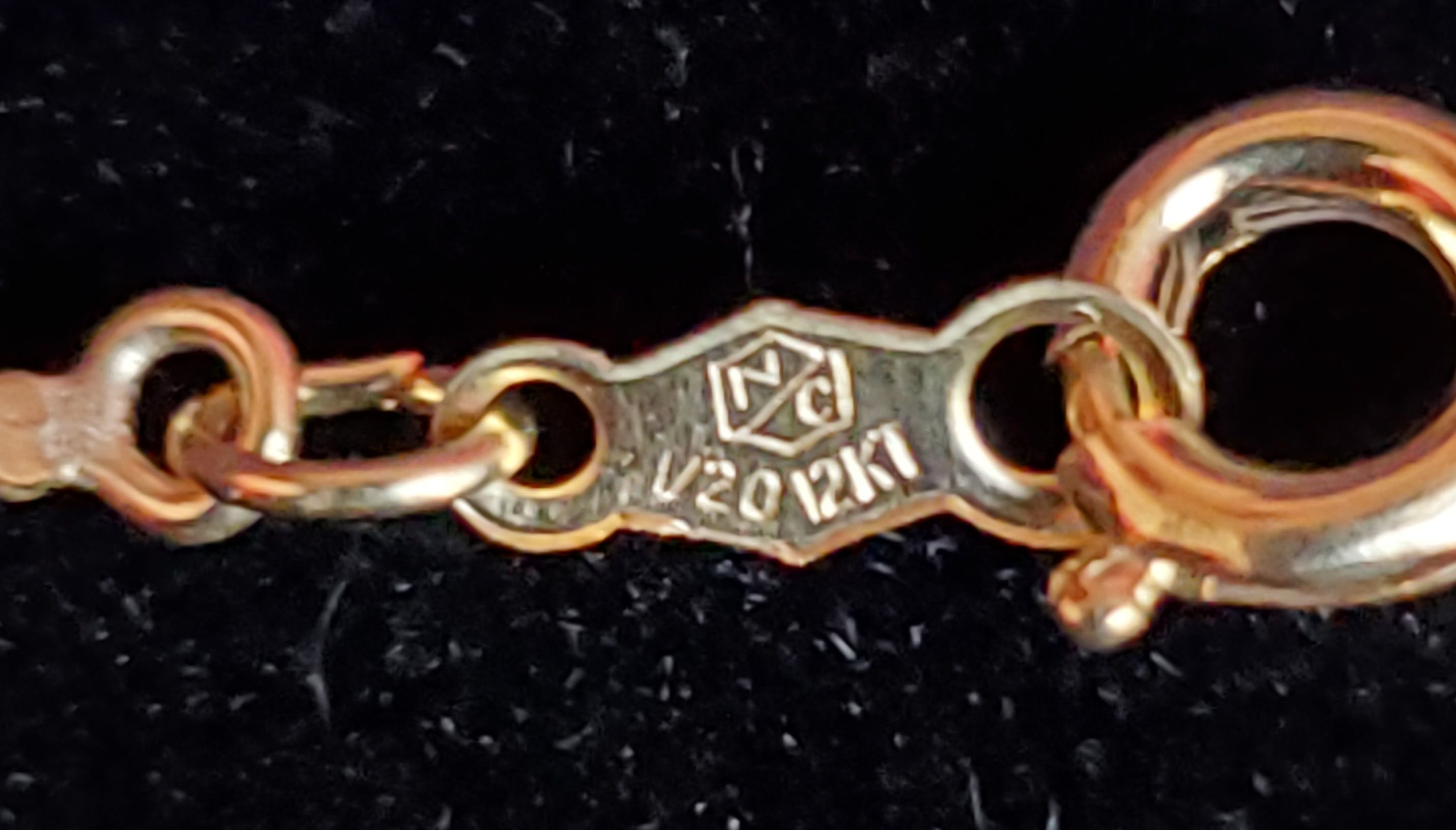 70's Deadstock Dainty Pisces Zodiac Astrology Horoscope Necklace On 12k Gold Filled Chain main image 1