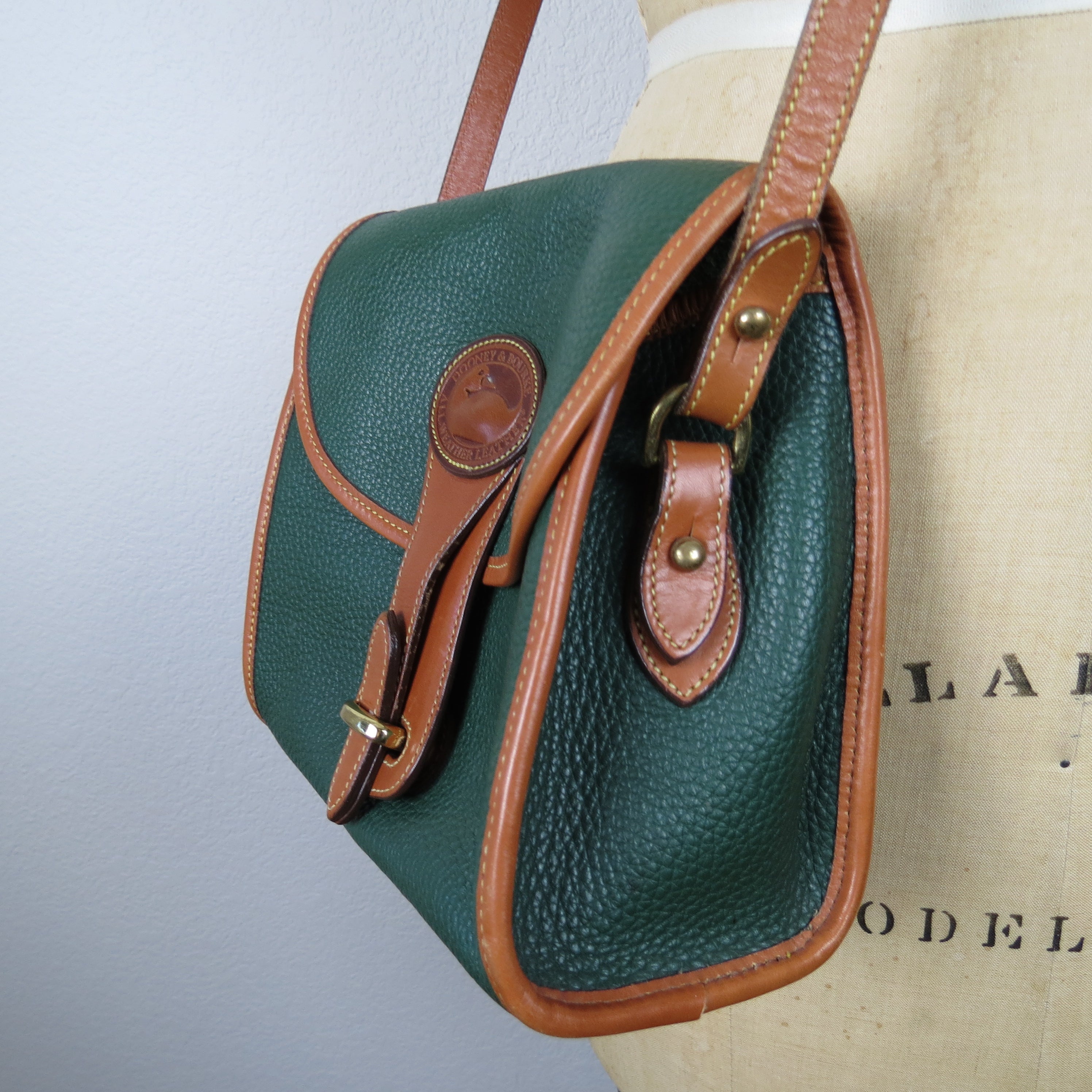 Vintage Dooney and Bourke Purse Handbag Leather Crossbody 