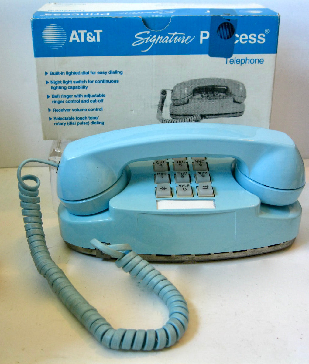 Vintage ATT Princess Phone newest Aqua Blue Push Button Touch Tone Untested Movie Prop