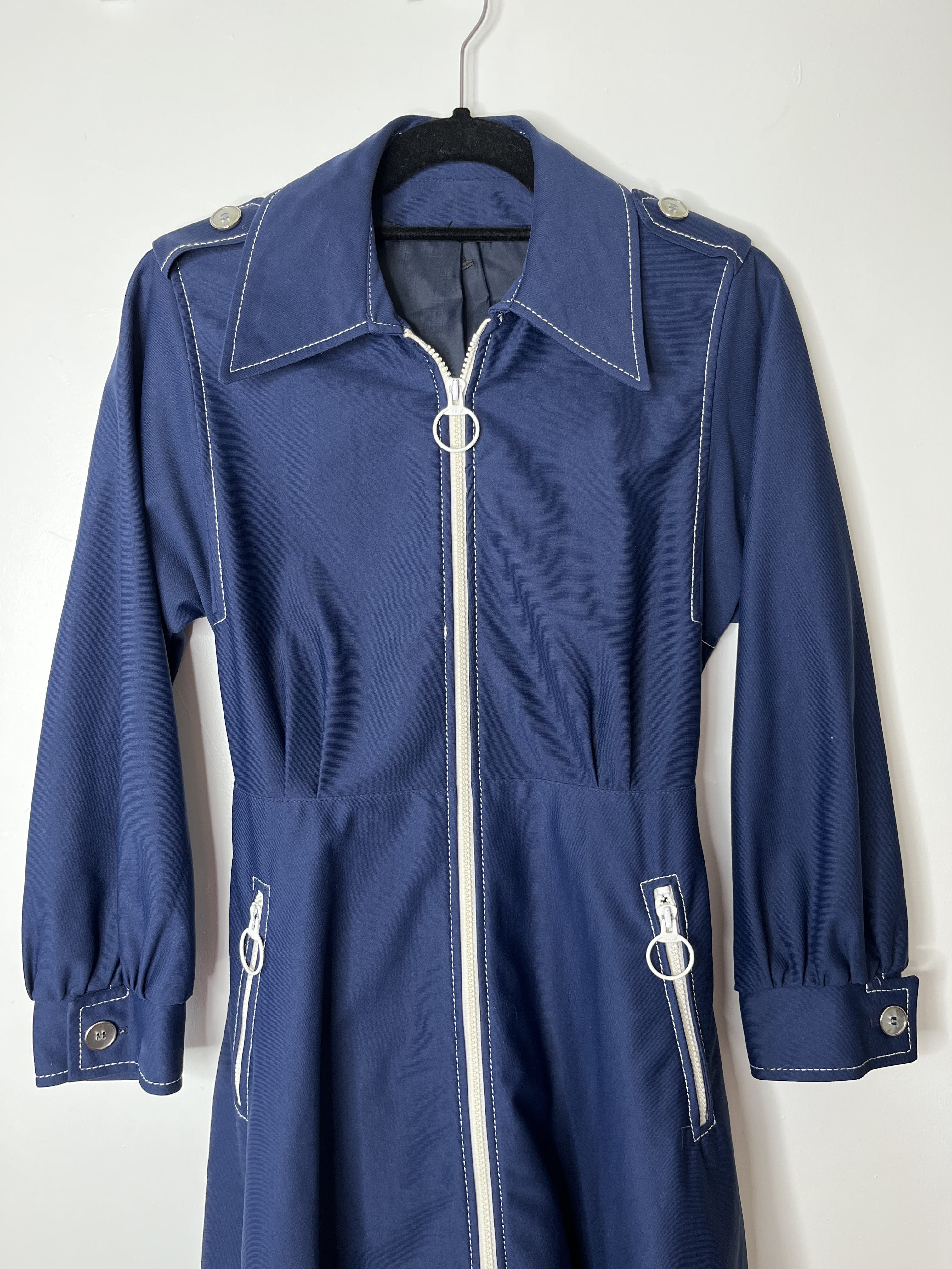 Vintage 70s Navy Blue Swing Rain Jacket By American Bazaar Shop THRILLING