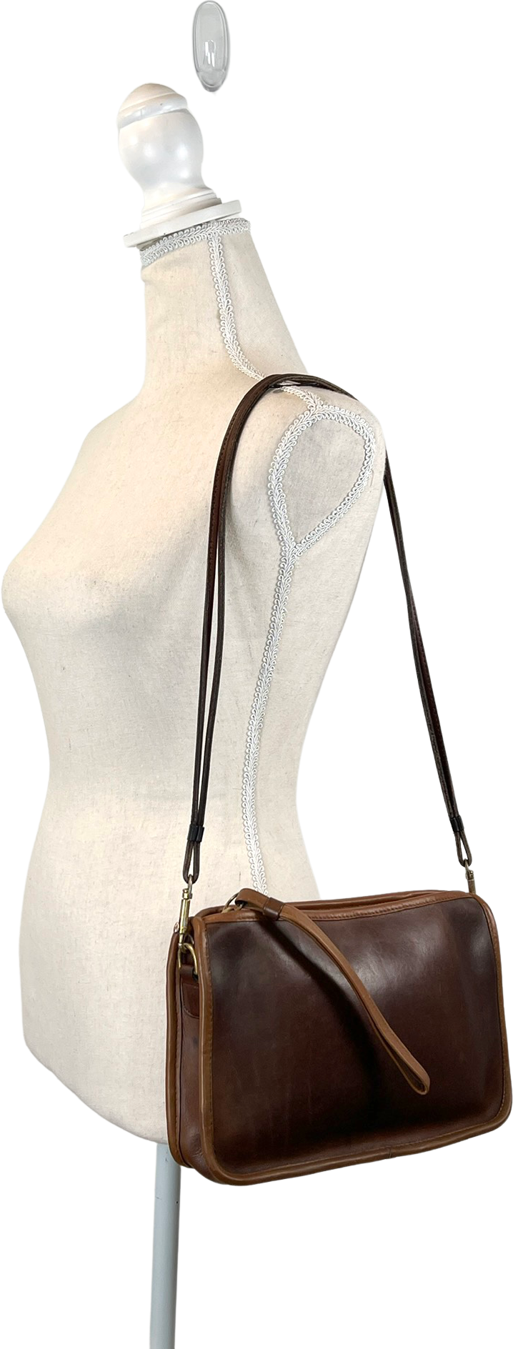 Vintage 70s Basic Bag Rare Brown Leather Two Tone 9455 By Coach Shop THRILLING