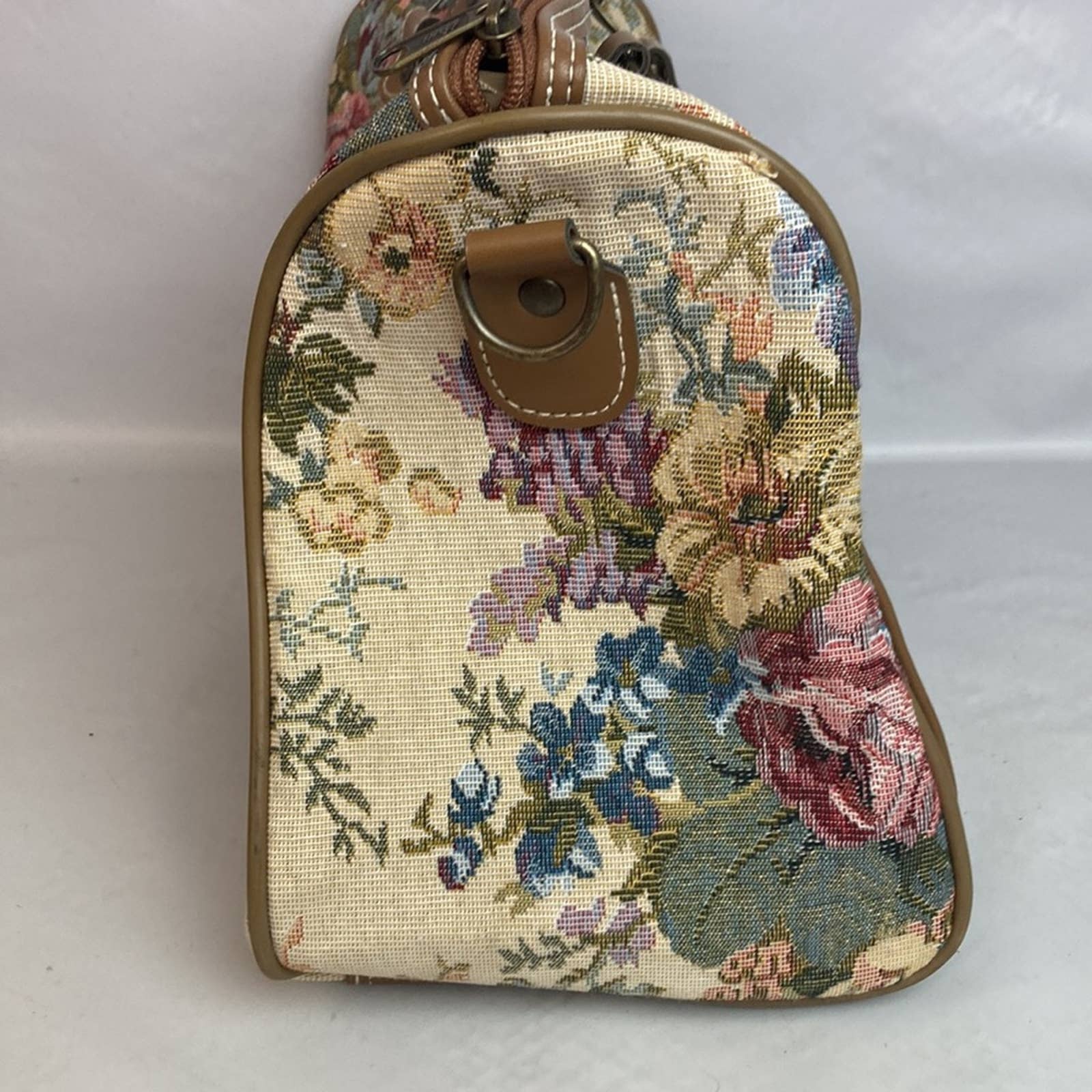 Vintage 1960s Verdi Floral Pattern Tapestry Bag