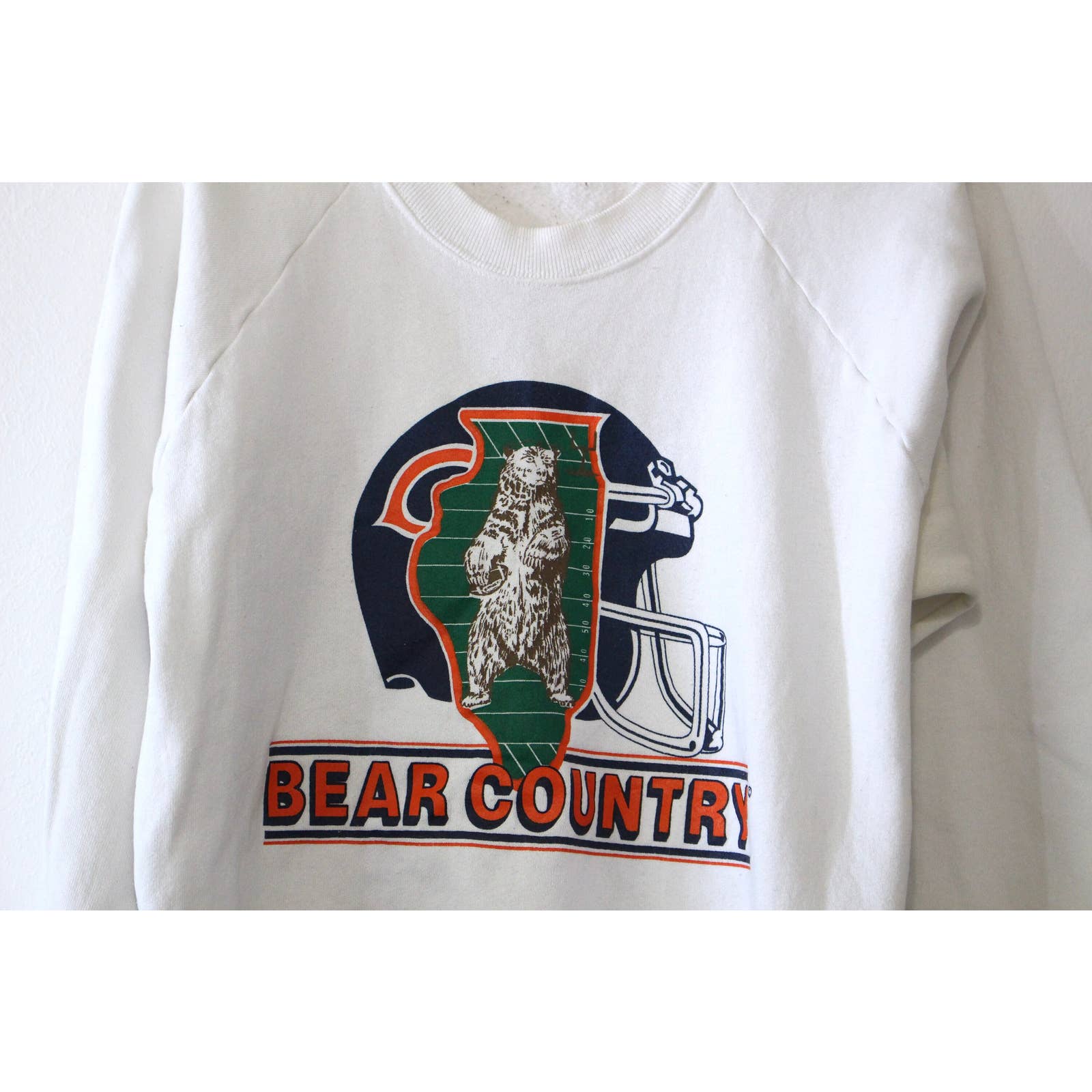 Vintage Chicago Bears NFL Sports Fruit Of The Loom Sweatshirt