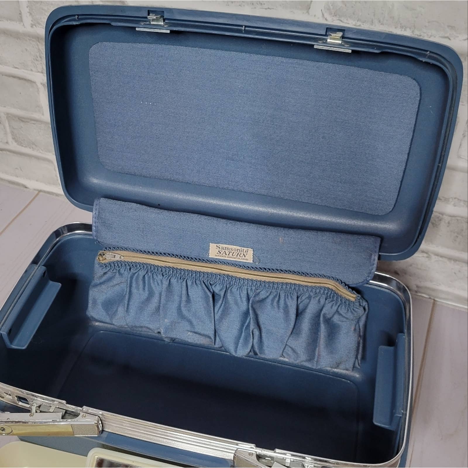 Vintage Samsonite Blue Train Case with Tray Mirror and Original Key by Shop THRILLING