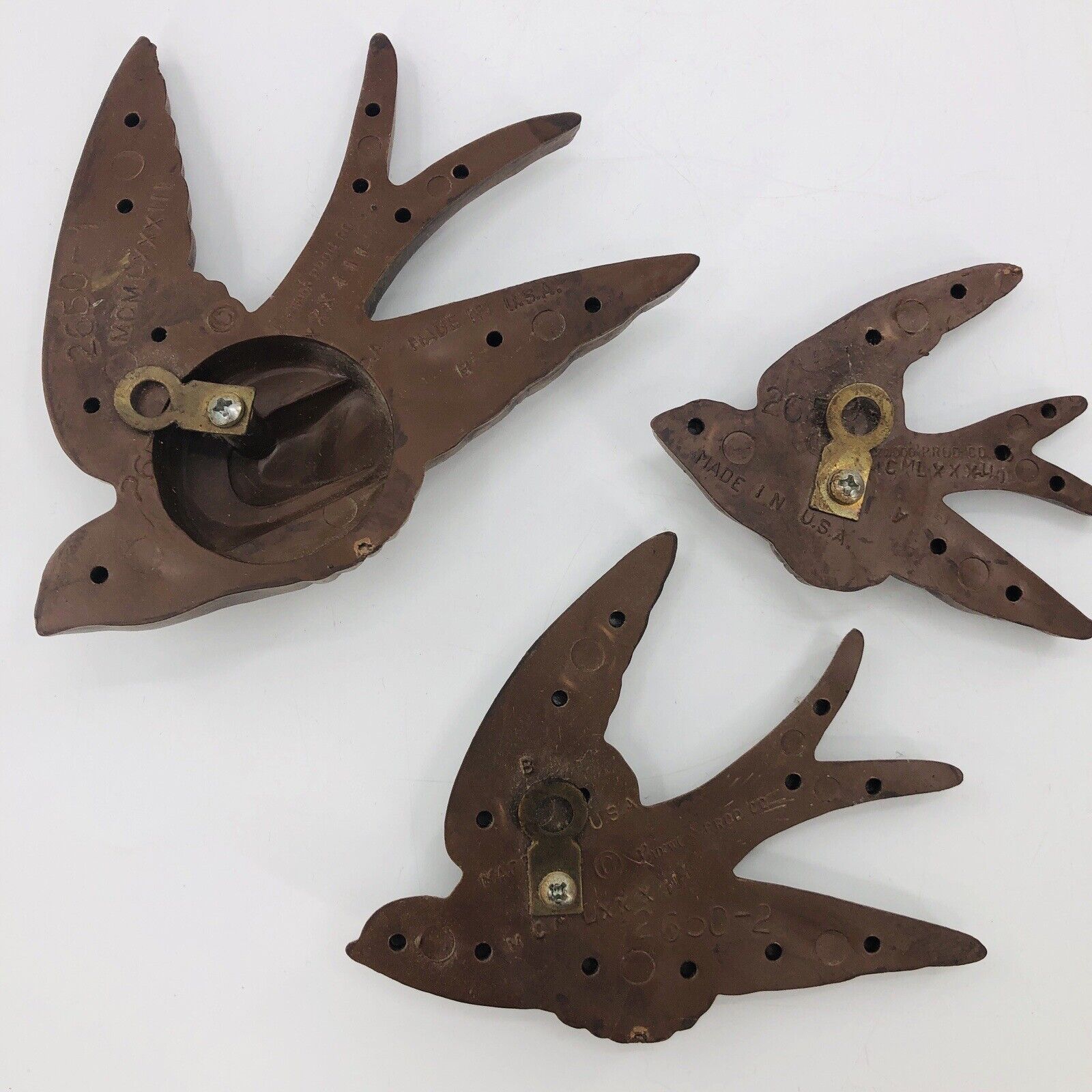 Burwood Swallow Blue Birds Flight 1983 Vintage Plastic Wall Hangings U ...