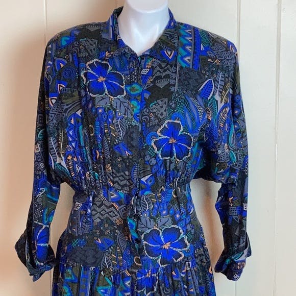 Vintage 80's/90's Blue and Multicolor Blousy Batwing Printed Shirt ...