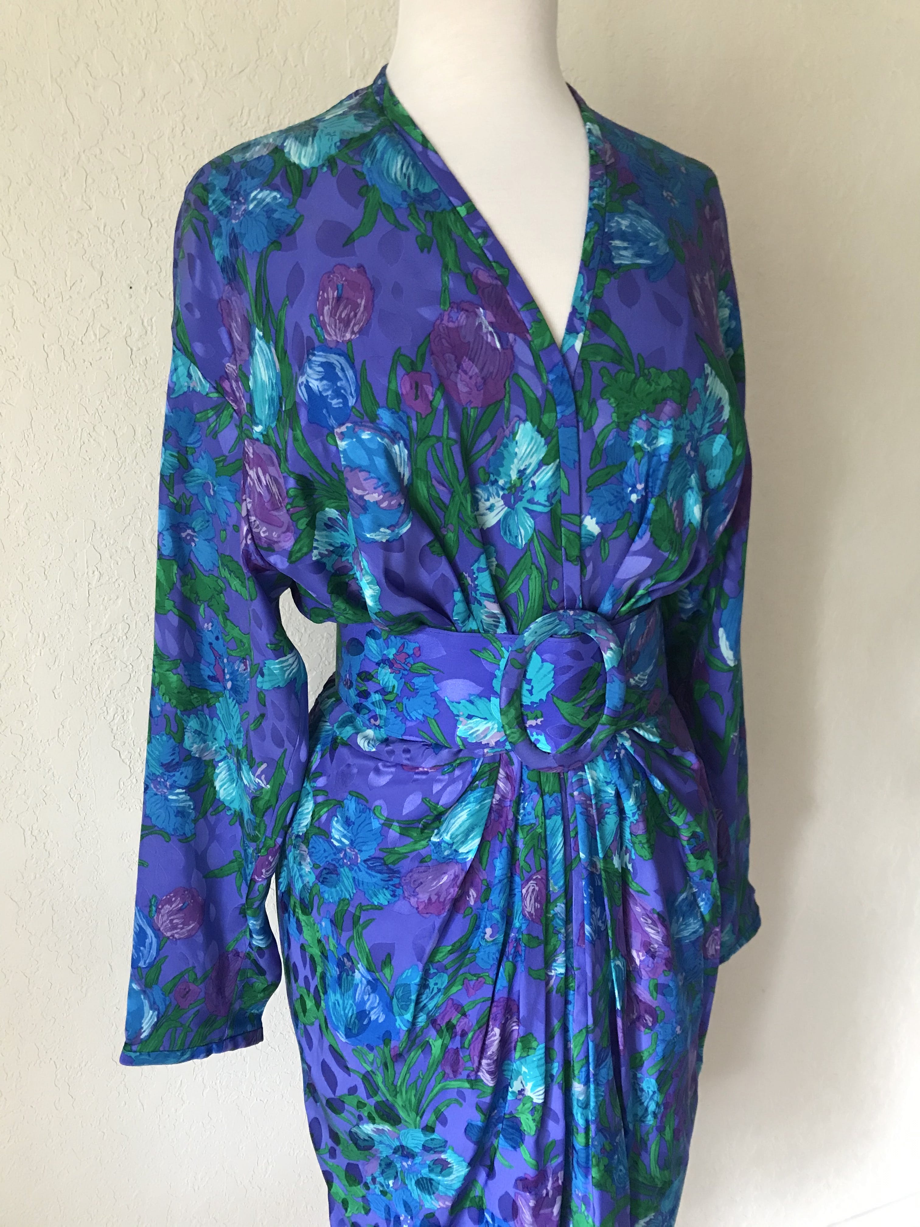 Vintage 80’s Silk Dress with Belt | Shop THRILLING