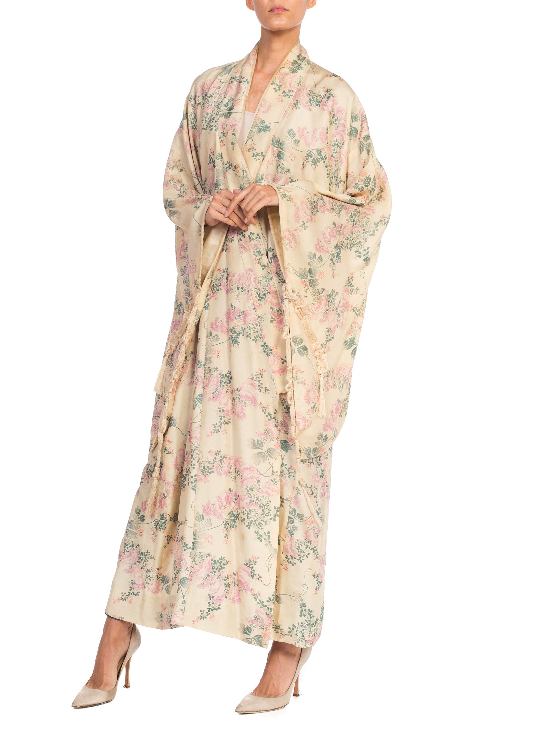 Vintage Victorian Rare Hand Printed Light Weight Silk Robe | Shop THRILLING