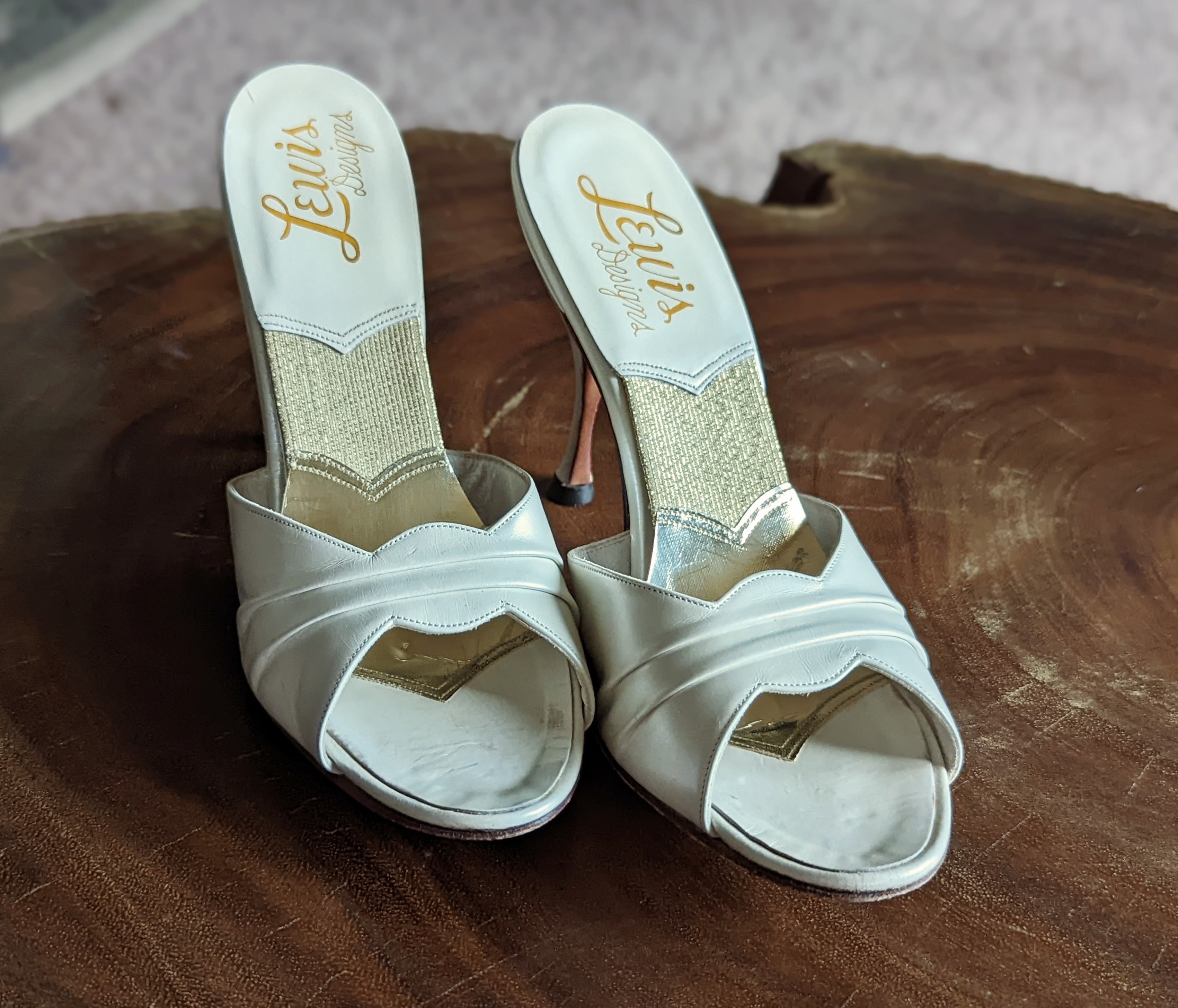 Springolator Mules Vintage 50s Springolator Mule White Leather Shoes by Lewis Designs ...