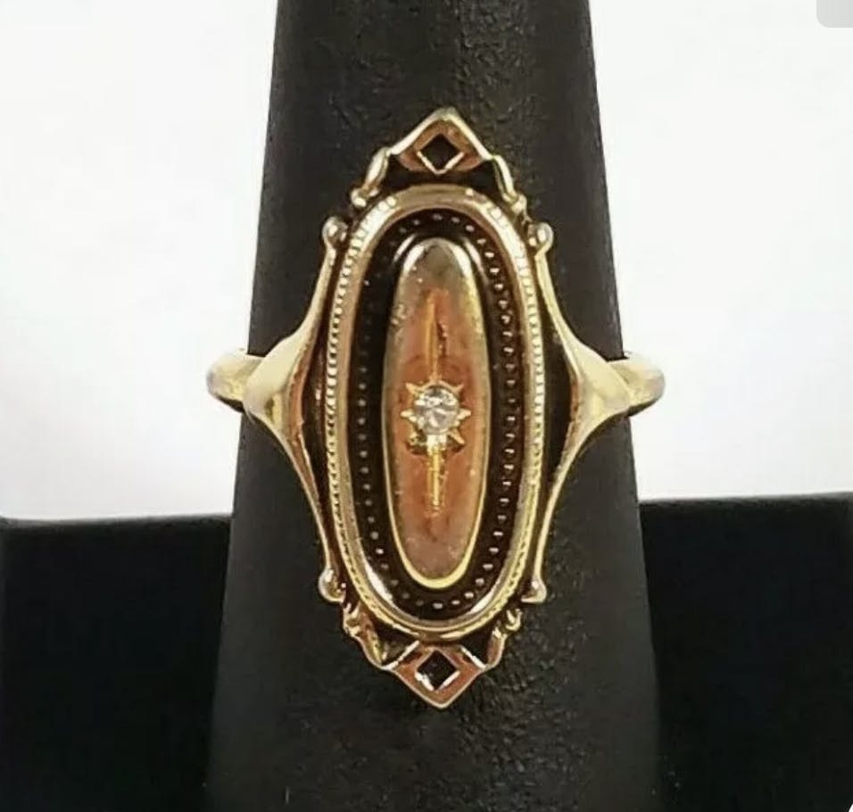 Vintage 70's Victorian Revival Ring by Avon | Shop THRILLING