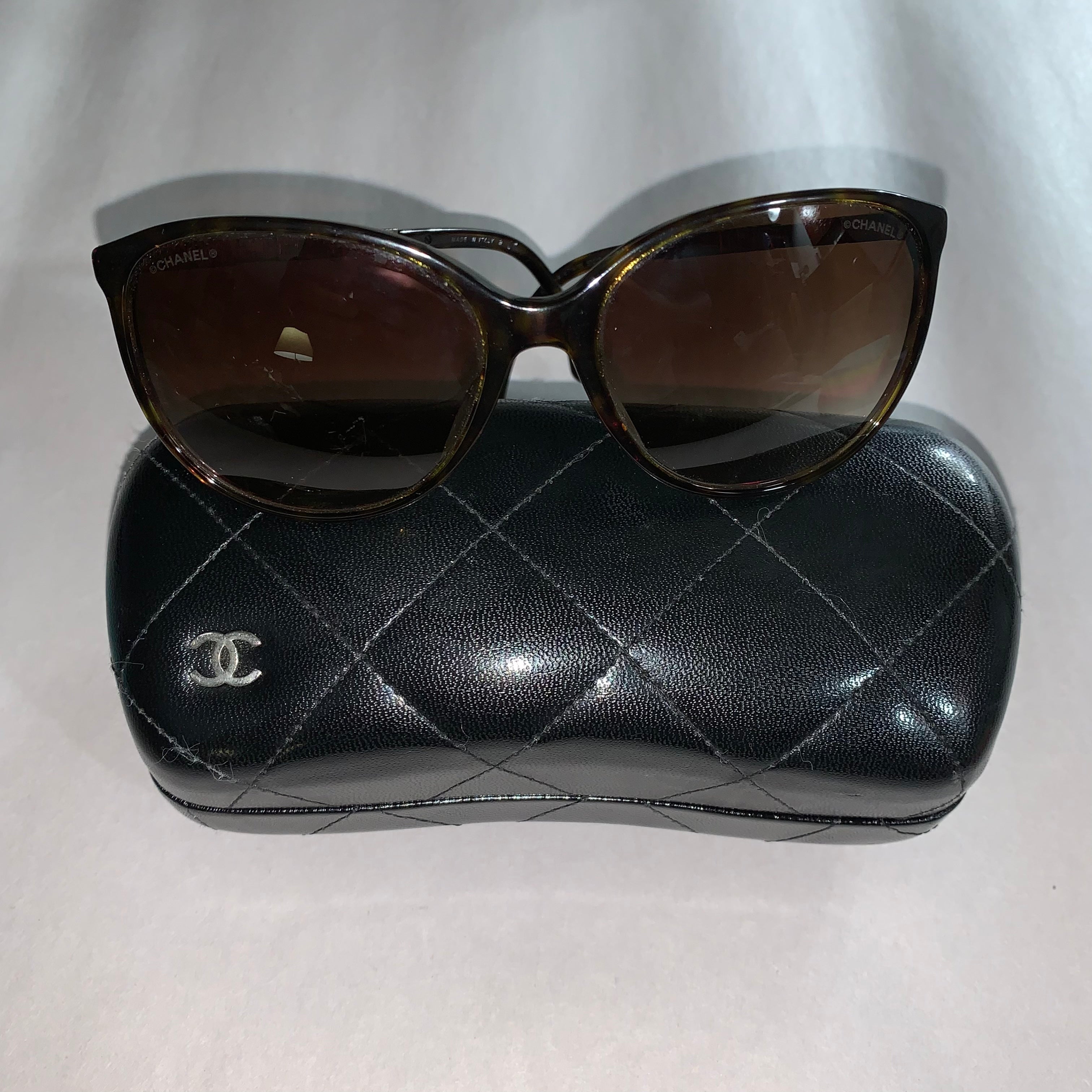Vintage 00s 2)chanel Tortoise Shell Butterfly Frame Sunglasses By Chanel
